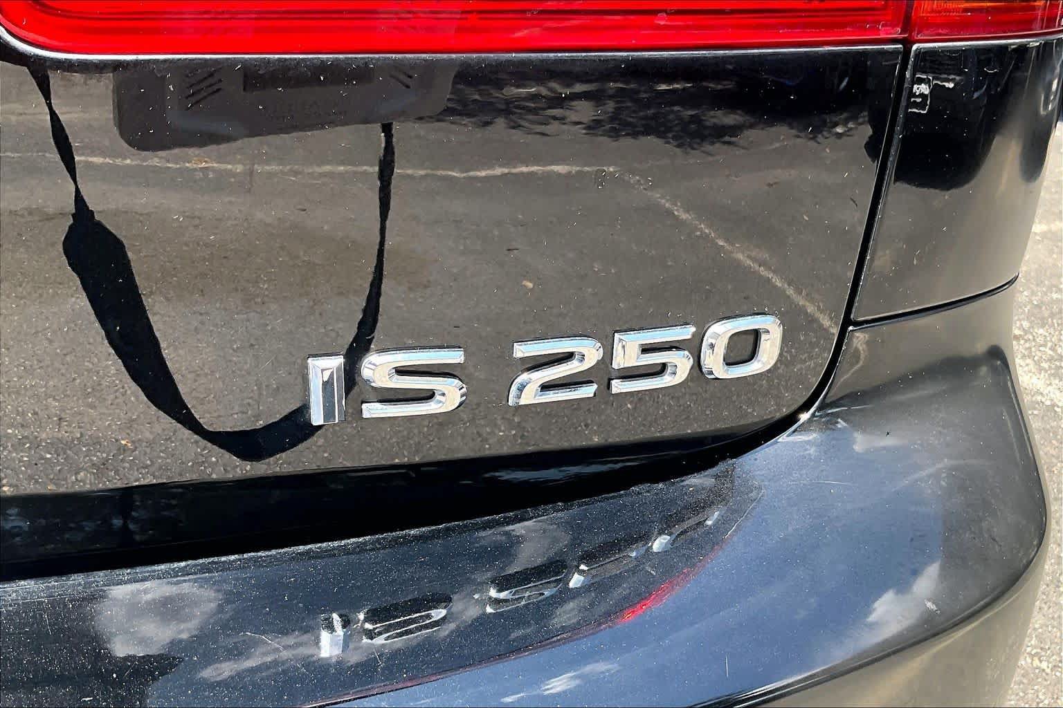 Used 2007 Lexus IS 250 w/ Premium Pkg RWD image 9