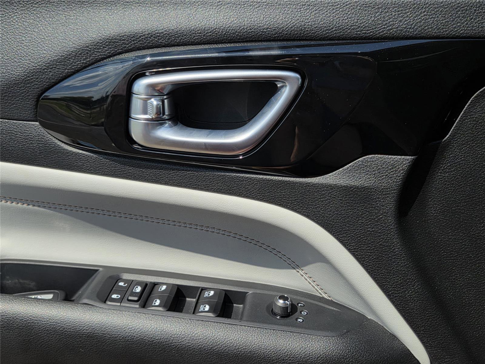 New 2026 Jeep Compass Limited image 21