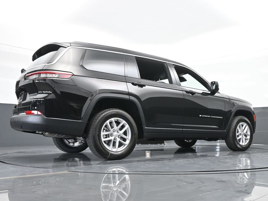 Used 2024 Jeep Grand Cherokee L Laredo w/ Luxury Tech Group I image 48