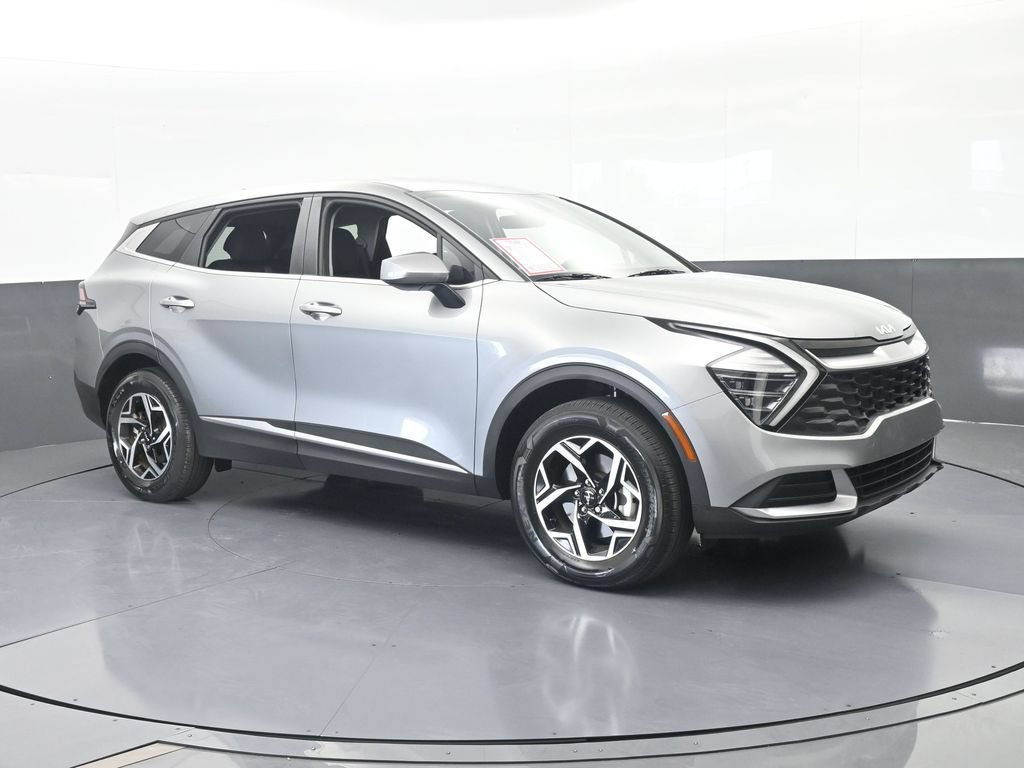 Used 2024 Kia Sportage LX AWD/4WD image 8