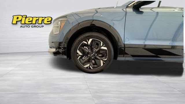 Used 2024 Kia Niro Wind w/ Wind Preserve Package FWD image 10