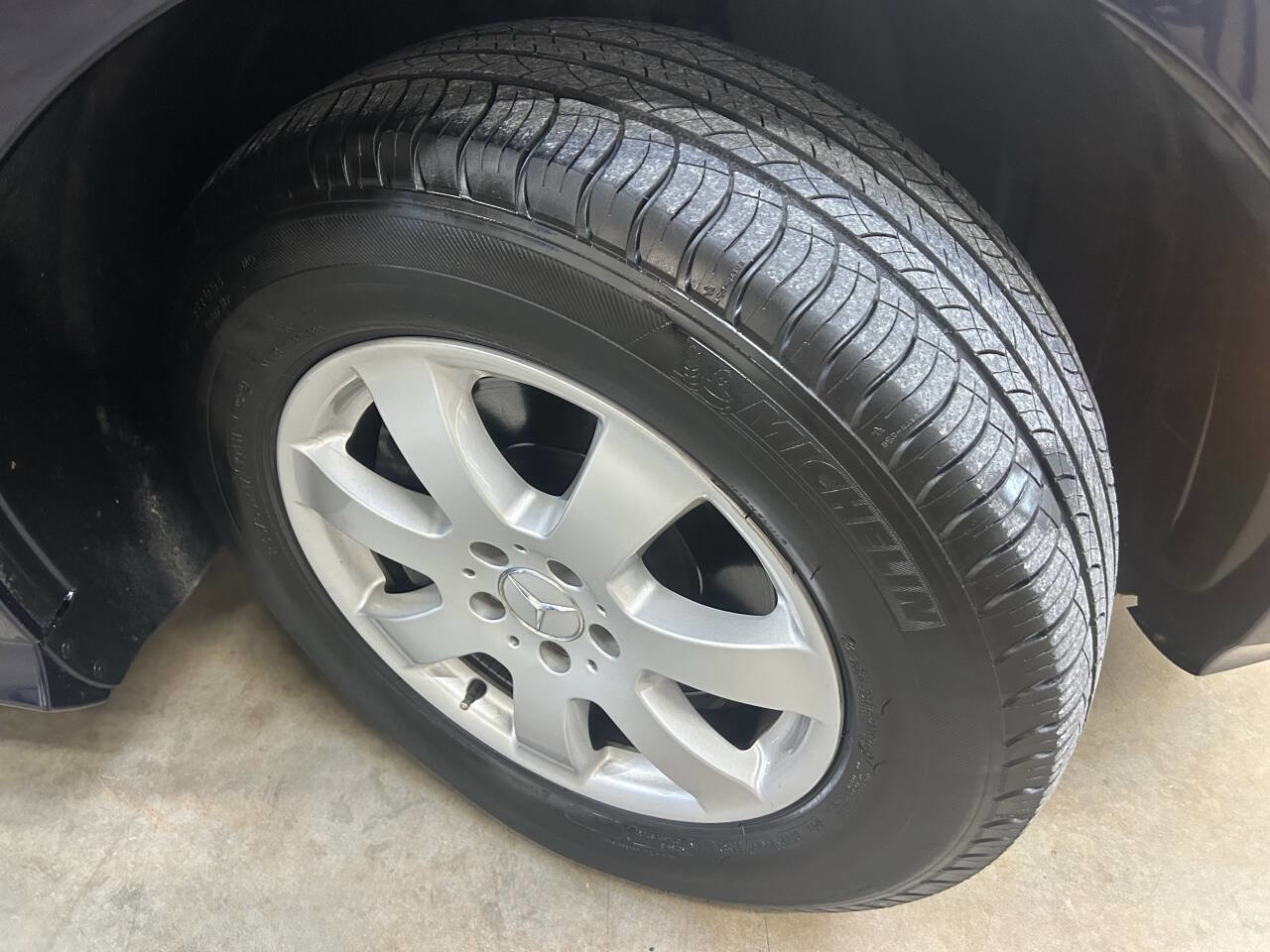 Used 2006 Mercedes-Benz R 350 4MATIC image 11