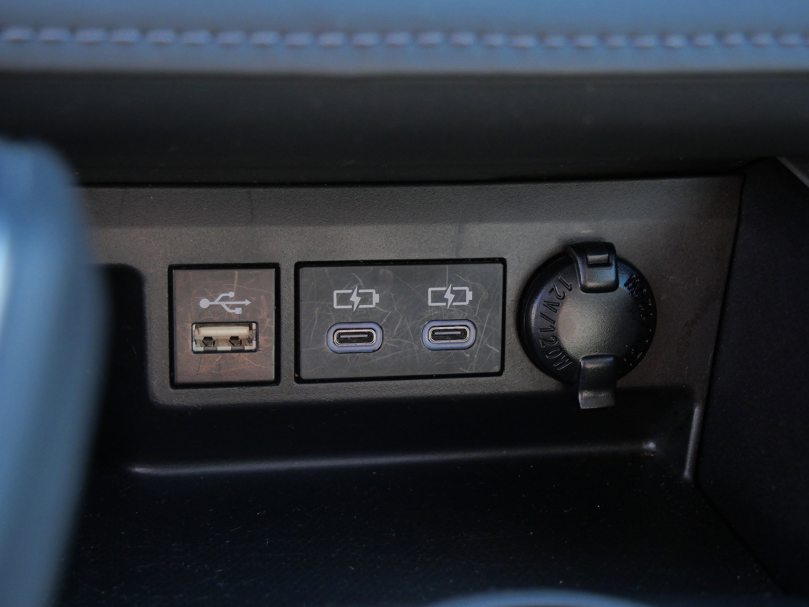 Certified 2024 Toyota Highlander XLE AWD/4WD image 30