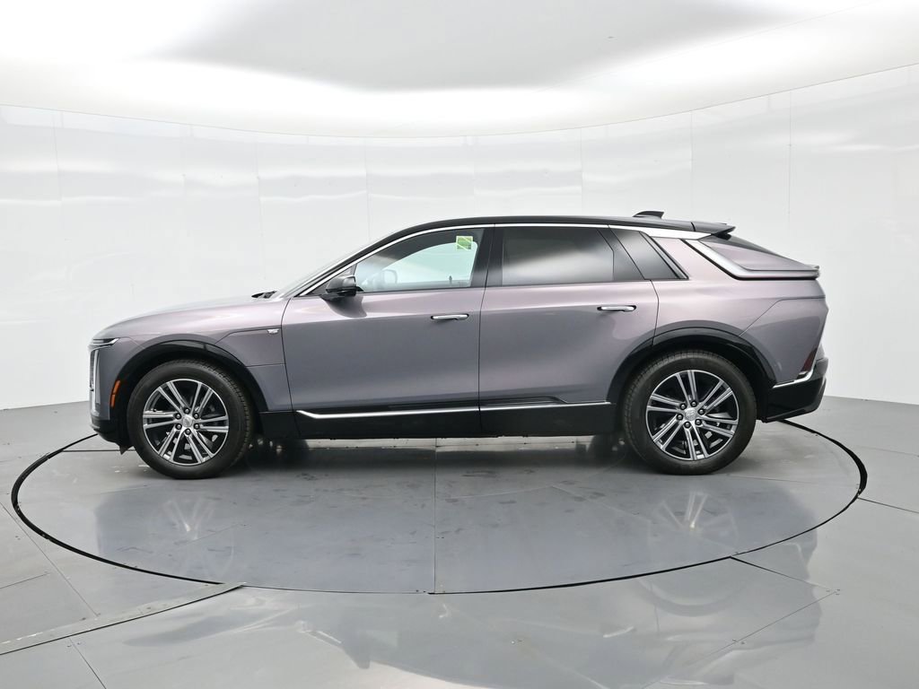 Used 2025 Cadillac Lyriq Luxury image 10