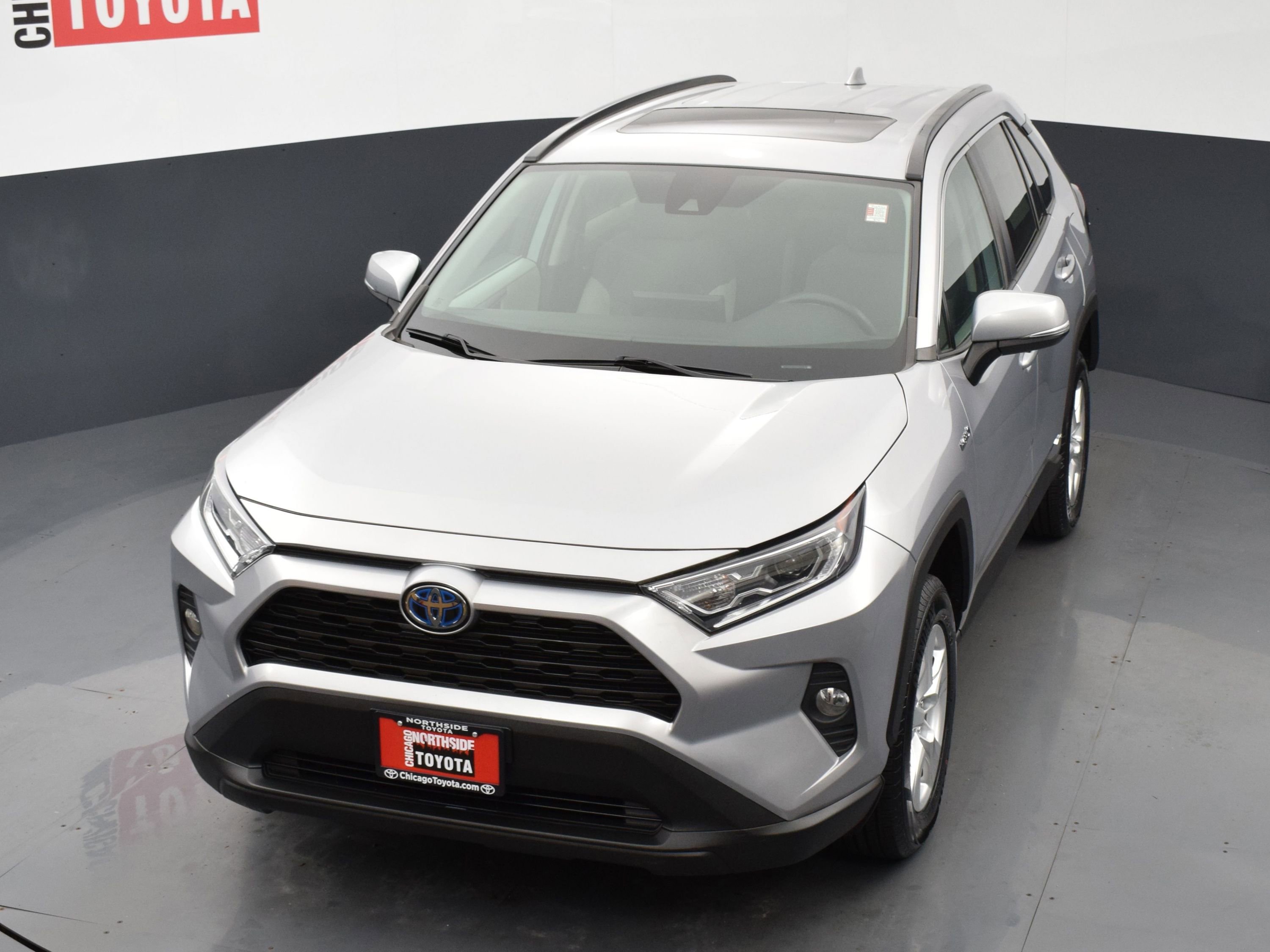 Used 2021 Toyota RAV4 XLE w/ Convenience Package AWD/4WD image 24