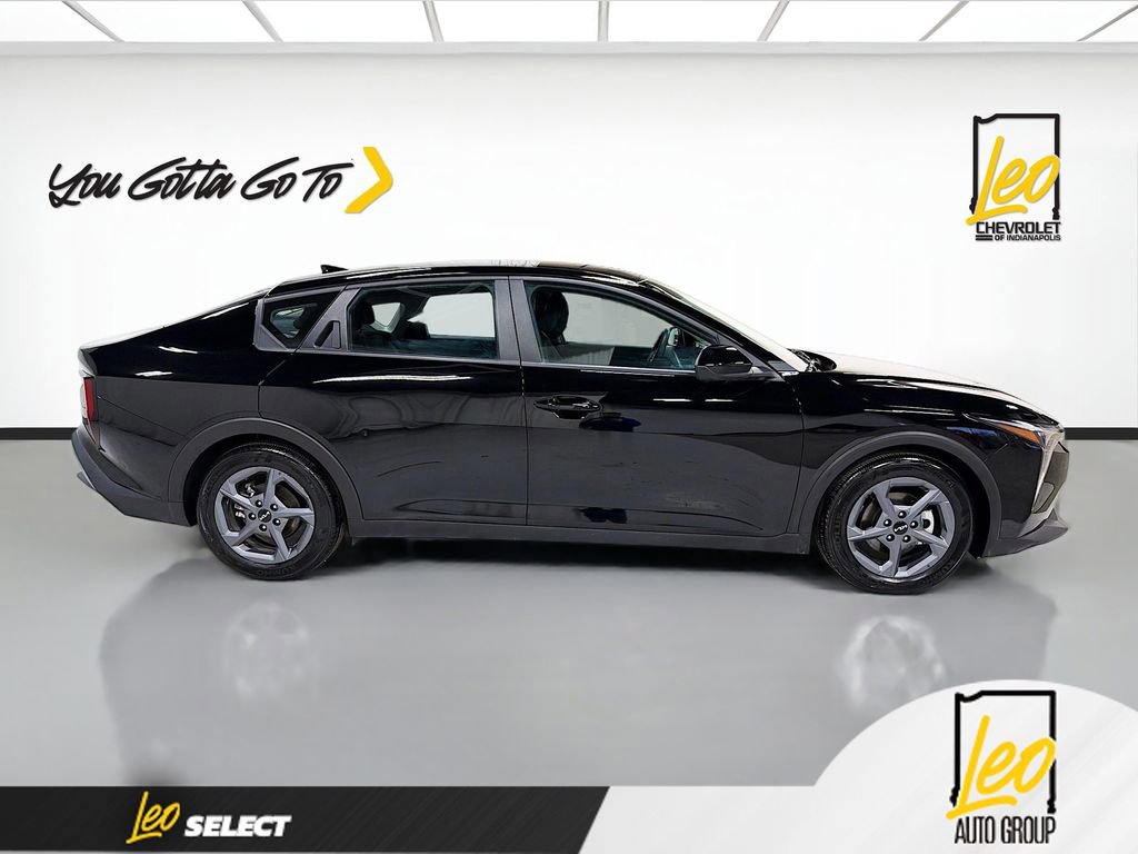 Used 2025 Kia K4 LXS image 4