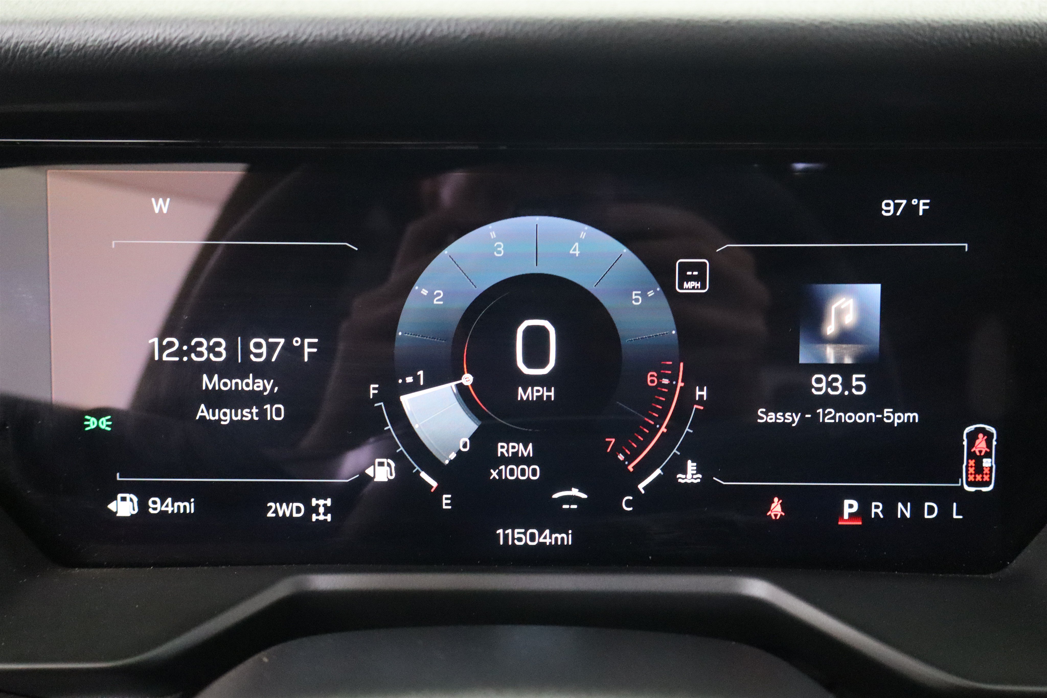 Used 2025 GMC Acadia Denali w/ LPO, Floor Liner Package AWD/4WD image 19