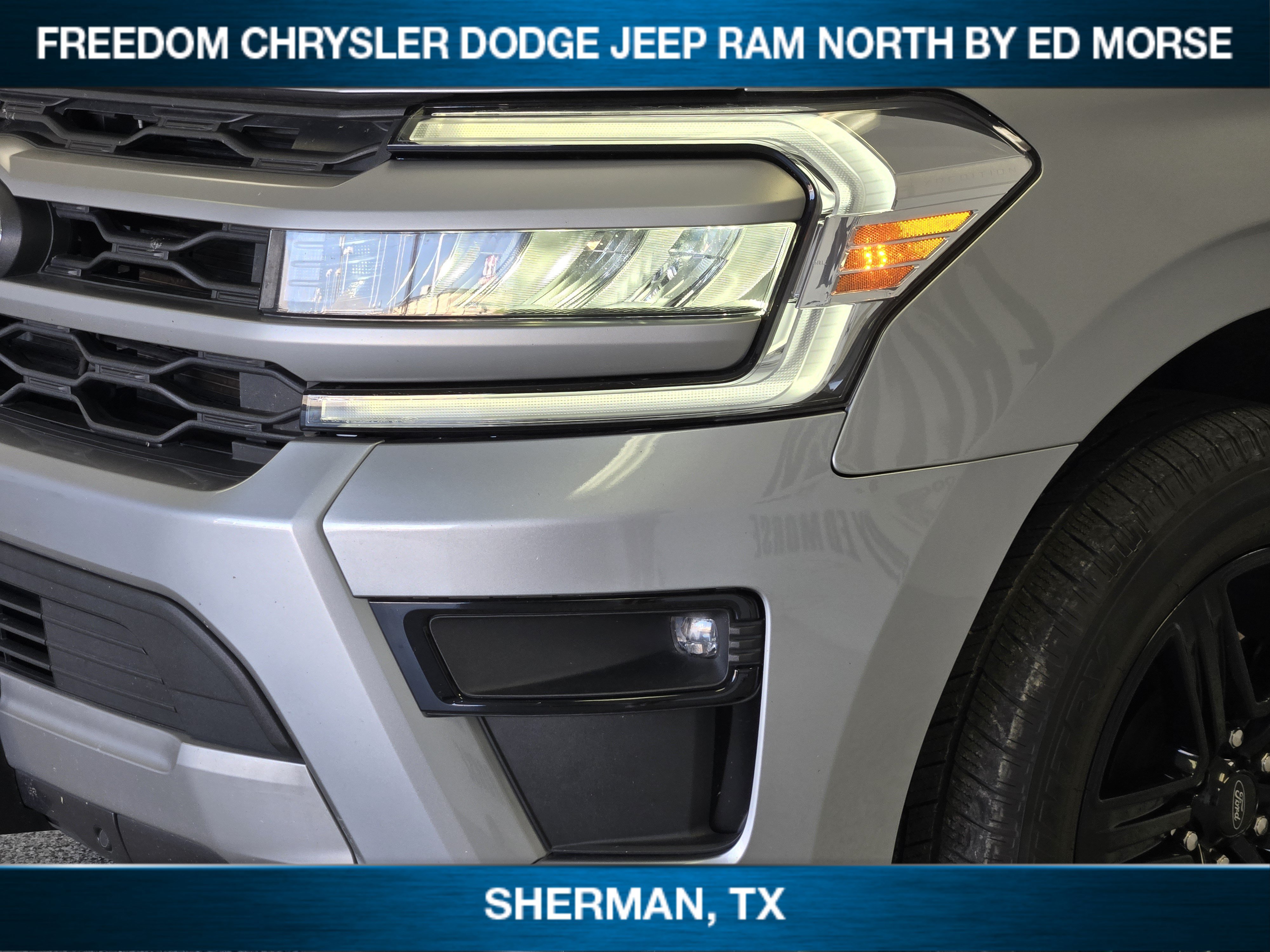 Used 2024 Ford Expedition XLT RWD image 5