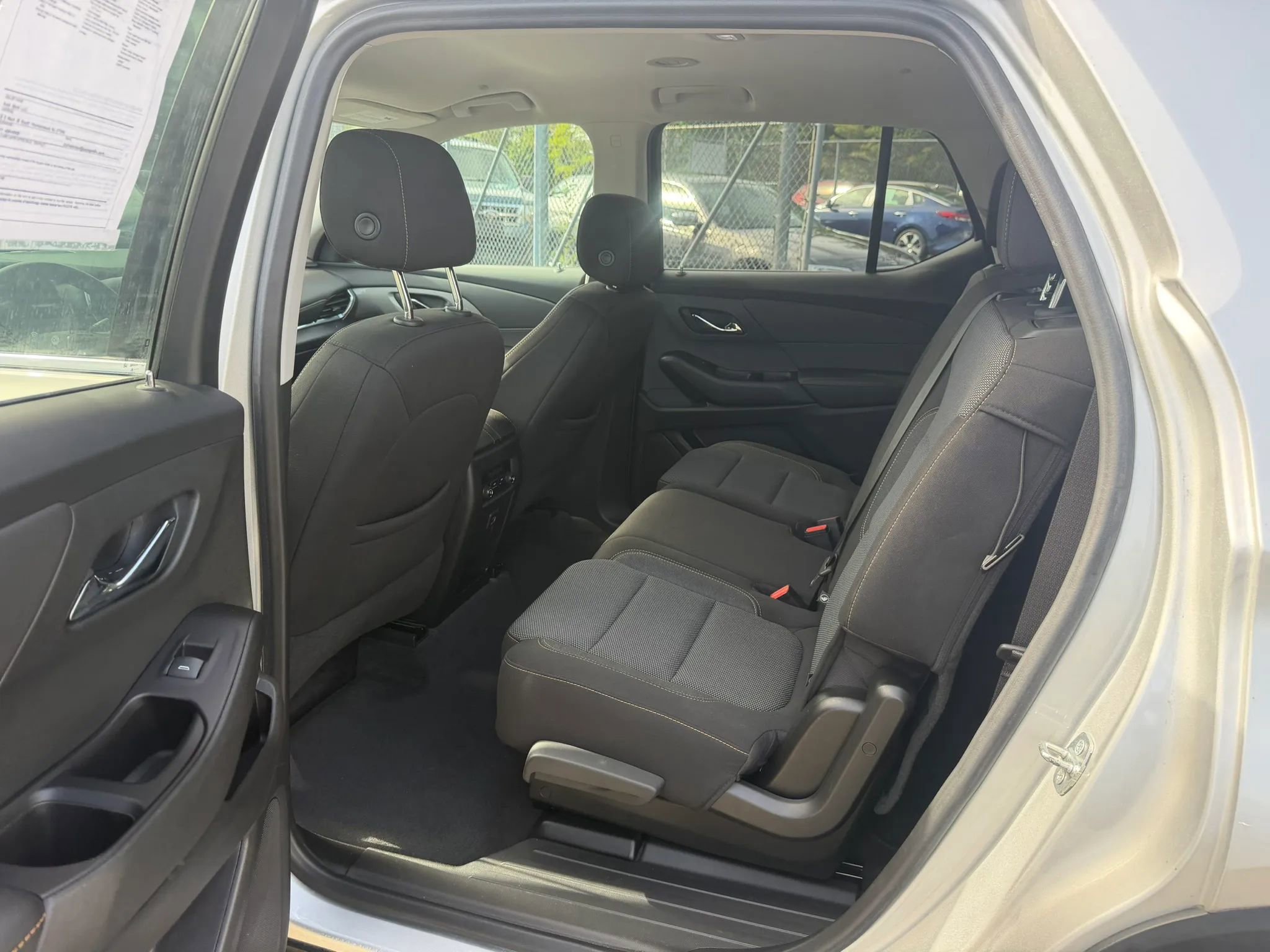 Used 2020 Chevrolet Traverse LS AWD/4WD image 31