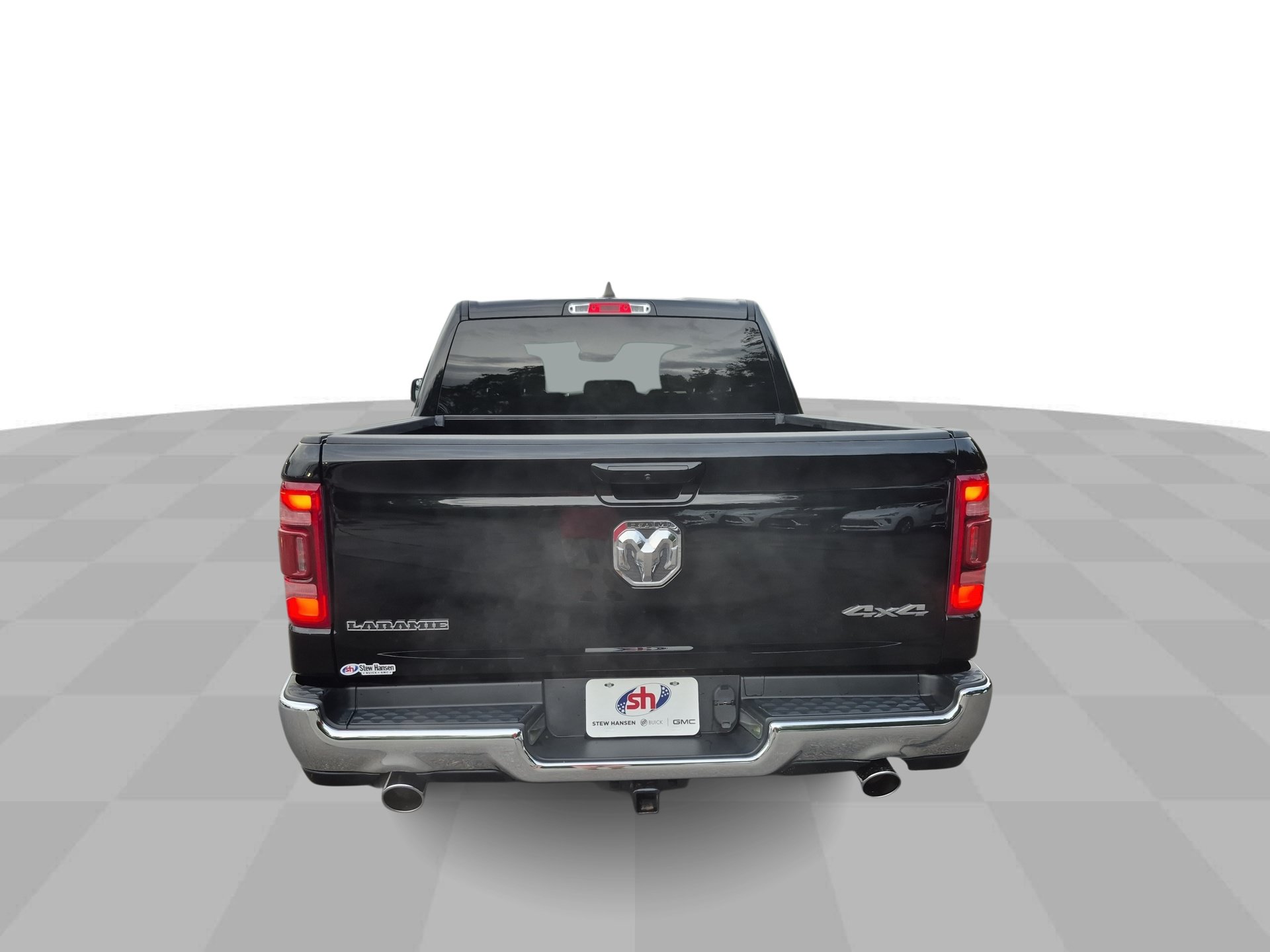 Used 2023 RAM 1500 Laramie AWD/4WD image 9