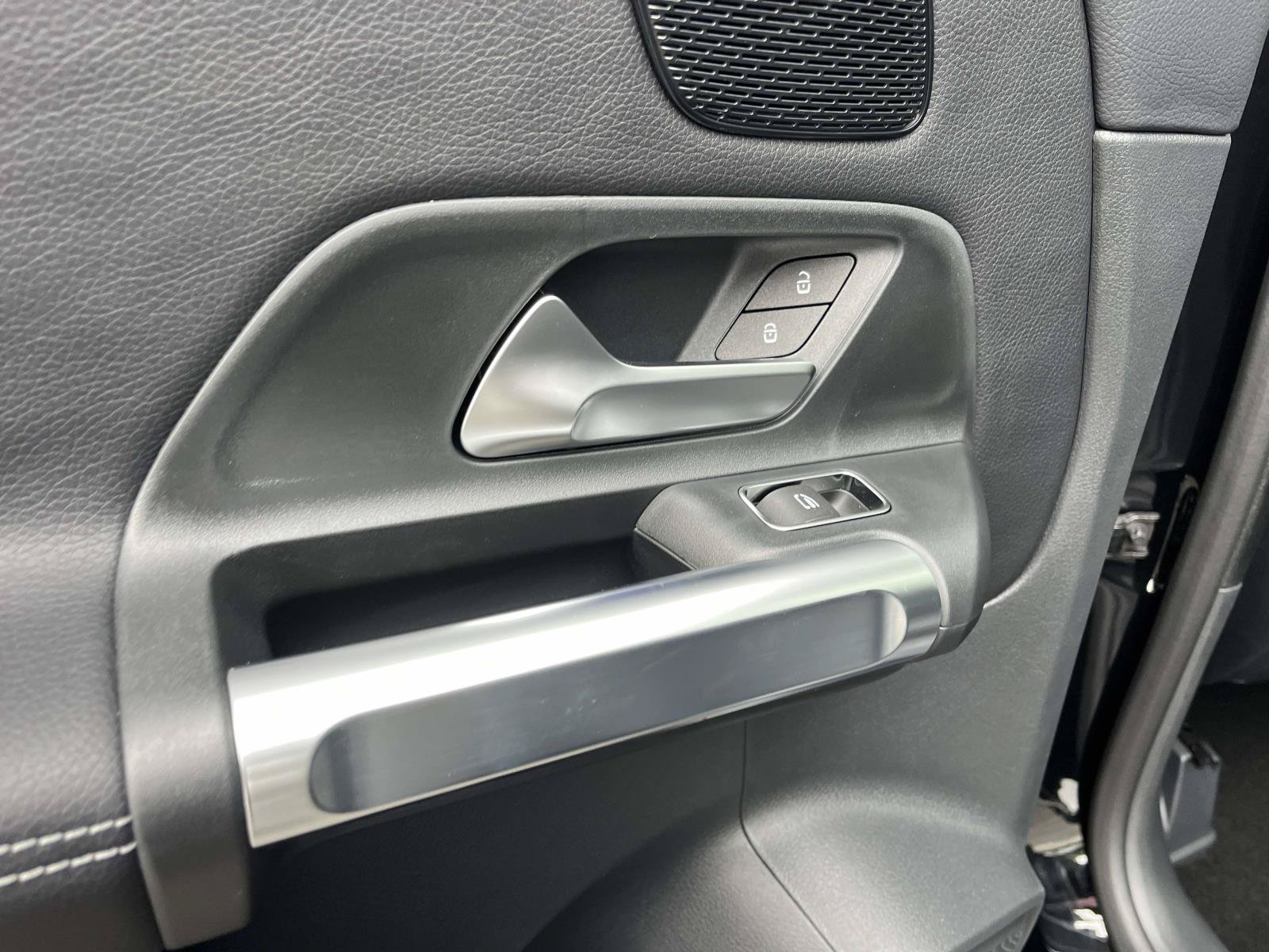 New 2026 Mercedes-Benz GLB 250 4MATIC image 35
