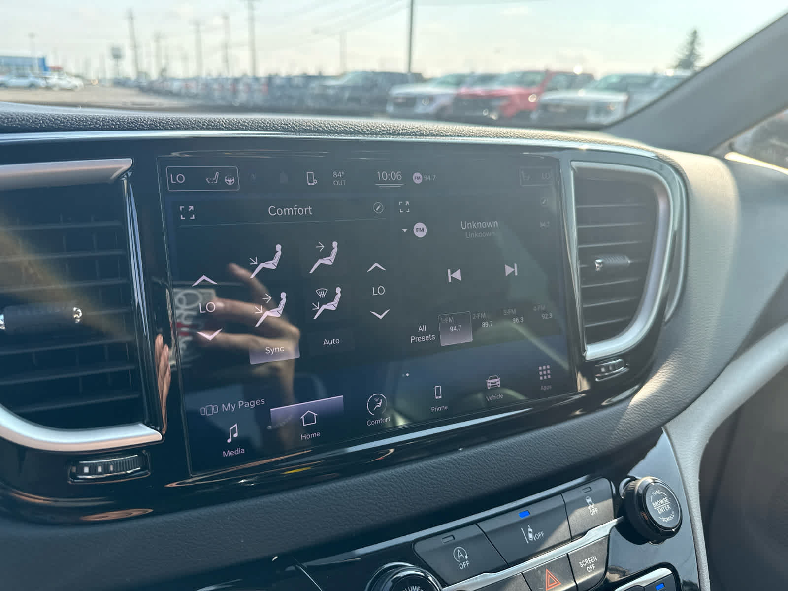 Used 2022 Chrysler Pacifica Touring-L FWD image 20