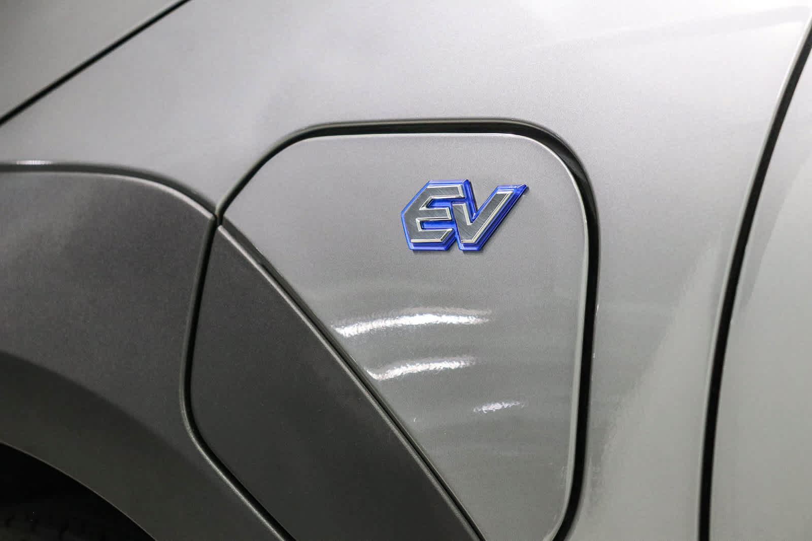 Used 2024 Subaru Solterra AWD/4WD image 15