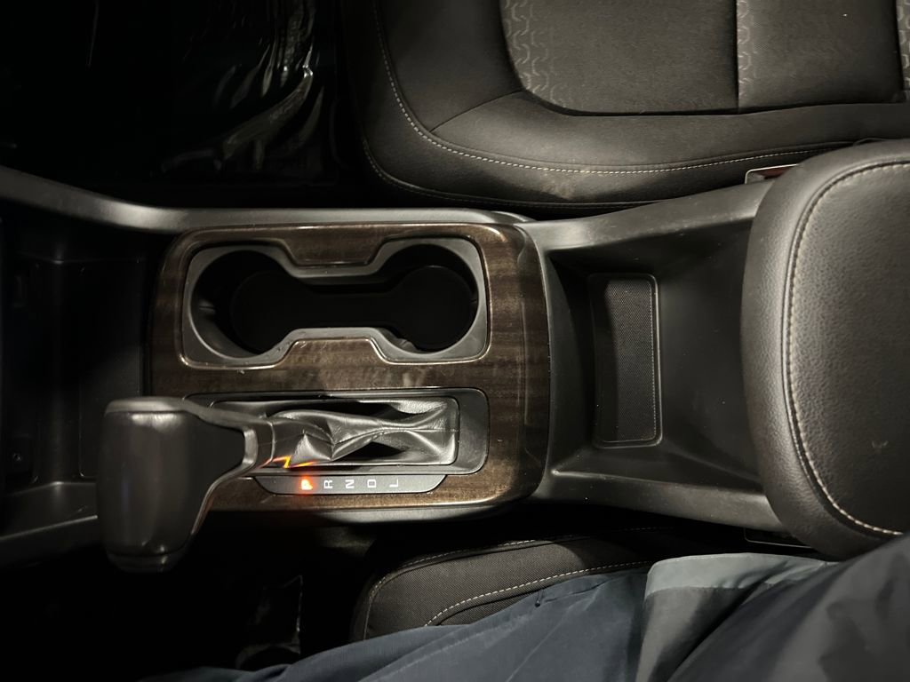 Certified 2017 GMC Canyon SLE w/ SLE Convenience Package image 27