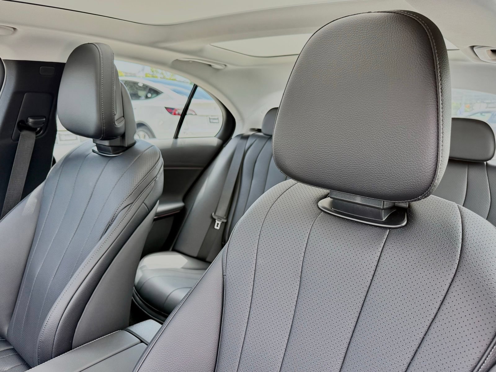 Used 2026 Mercedes-Benz E 350 Sedan image 28