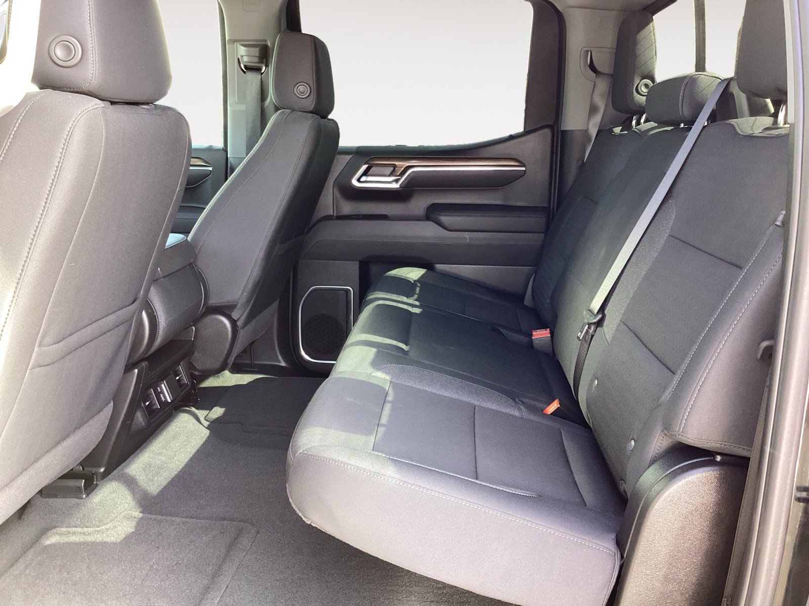 Used 2025 Chevrolet Silverado 1500 LT w/ Z71 Off-Road Package image 30