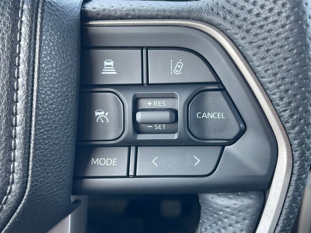 Used 2025 Toyota Tundra Limited image 6