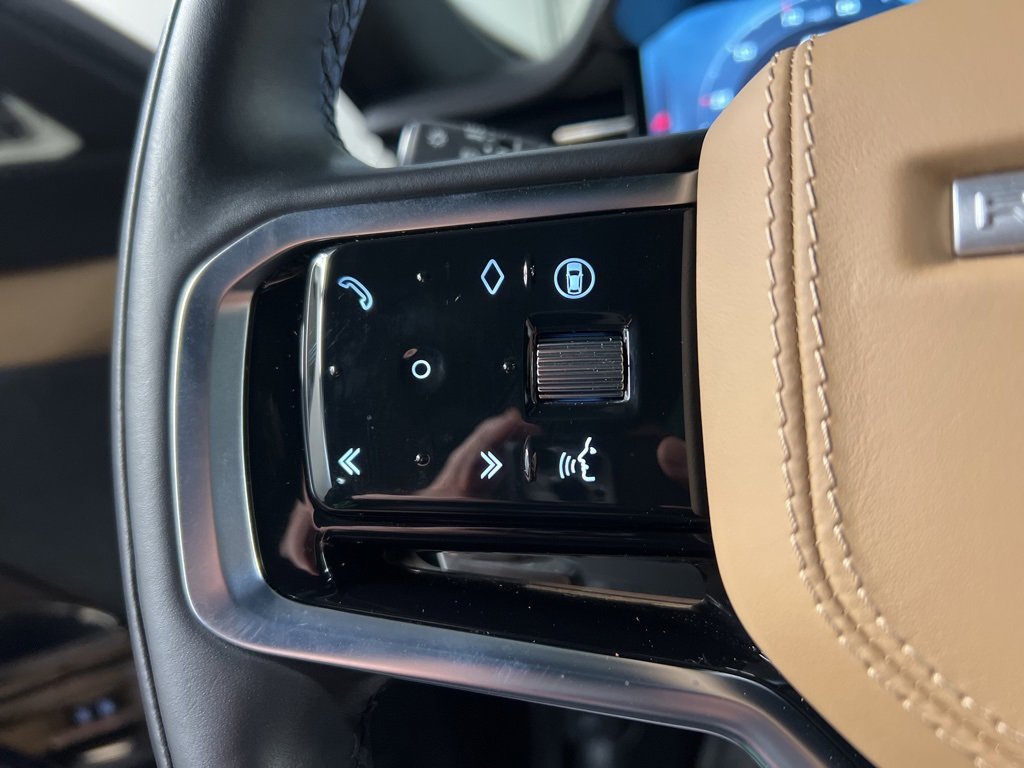 Used 2024 Land Rover Range Rover Sport SE image 16