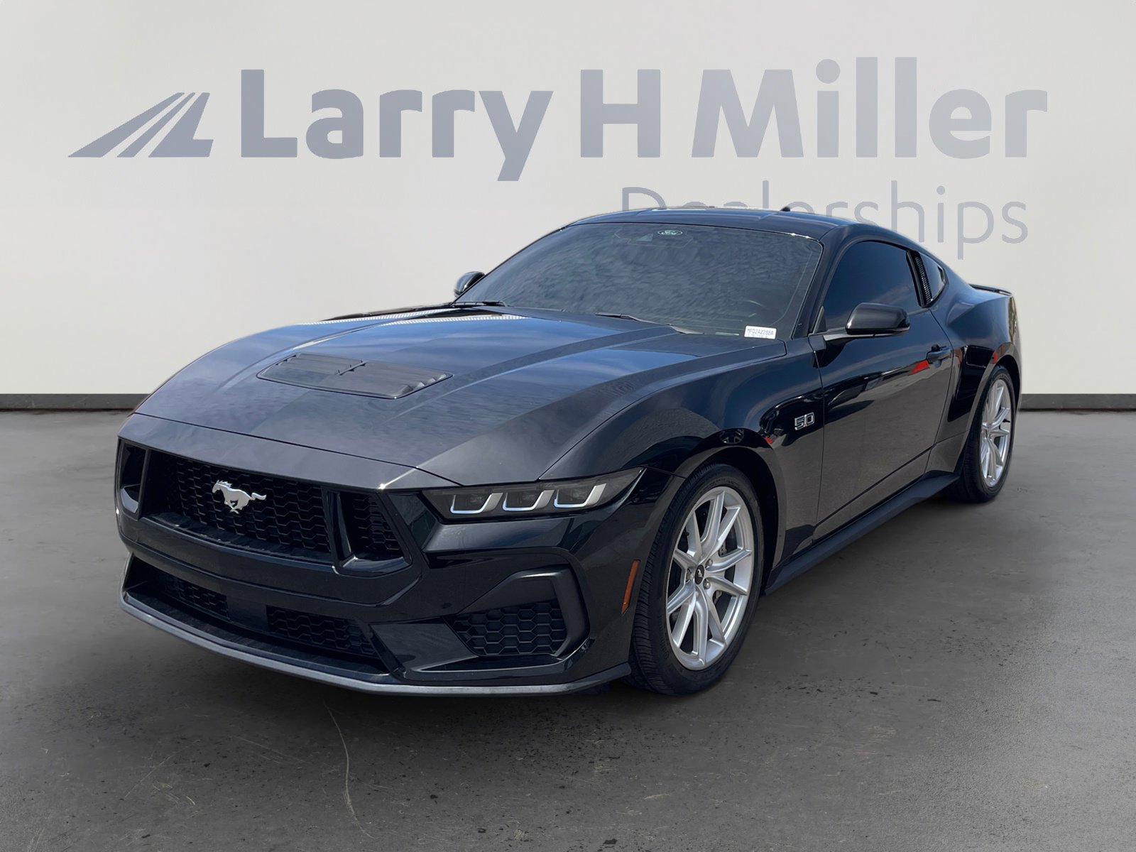 Used 2024 Ford Mustang GT Premium RWD image 1