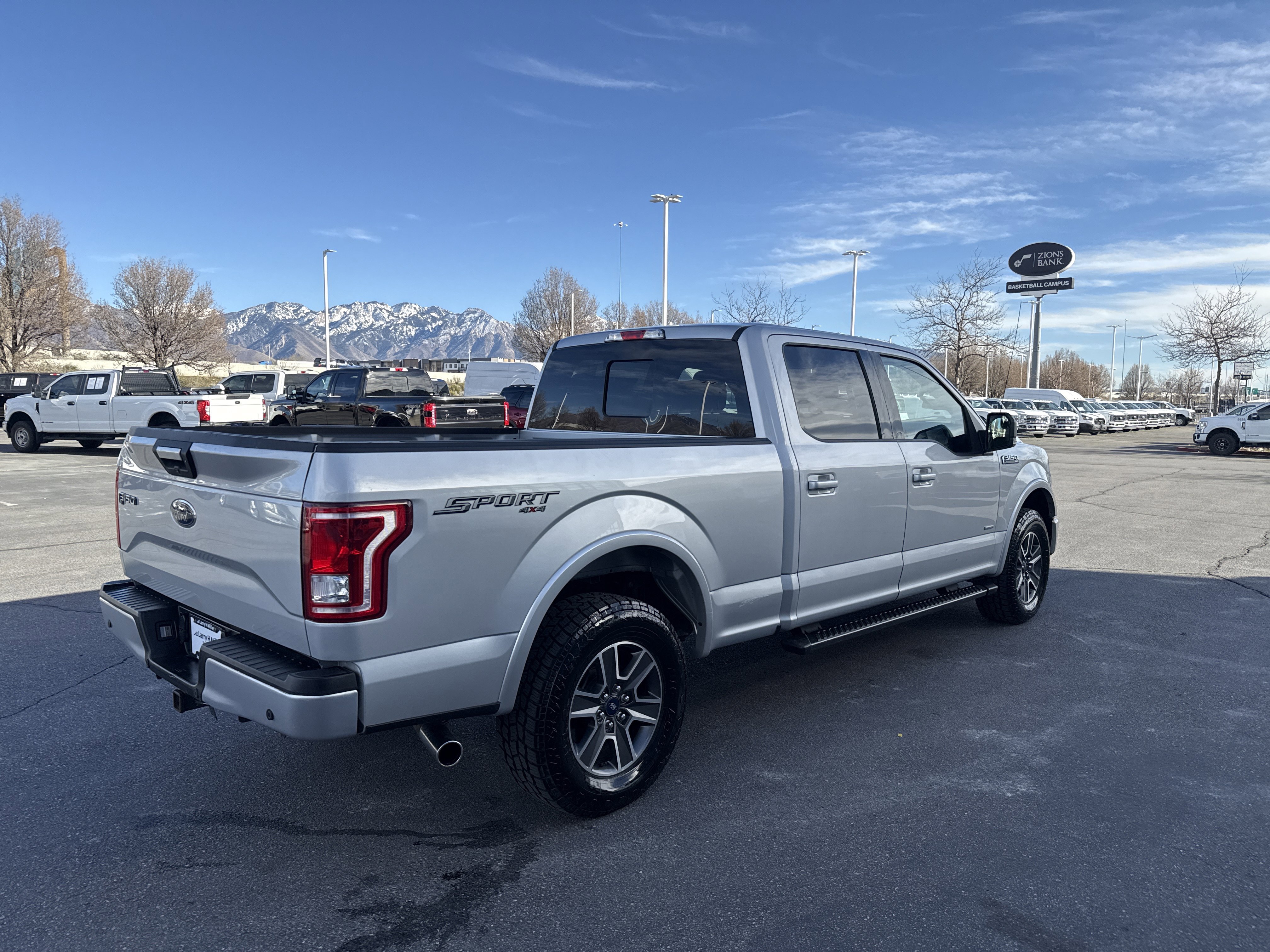 Used 2017 Ford F150 XLT w/ Equipment Group 302A Luxury image 5
