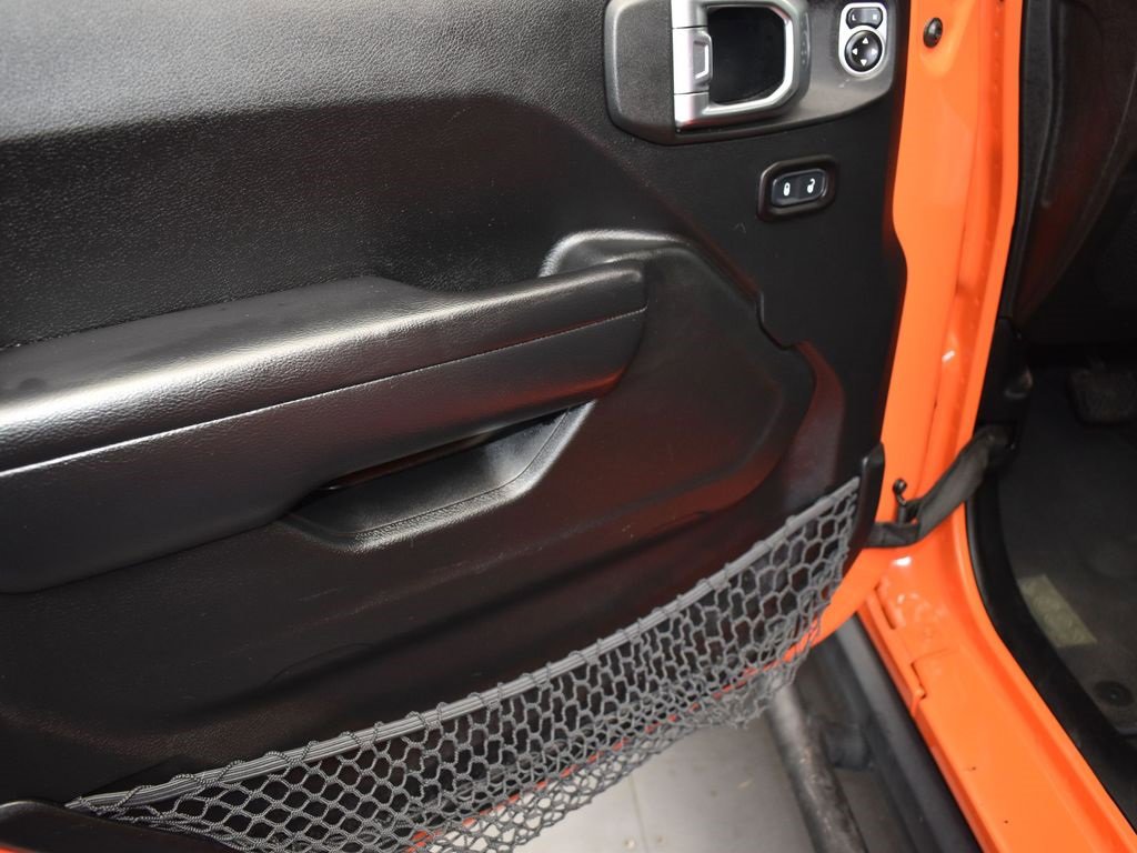 Used 2018 Jeep Wrangler Unlimited Rubicon image 11