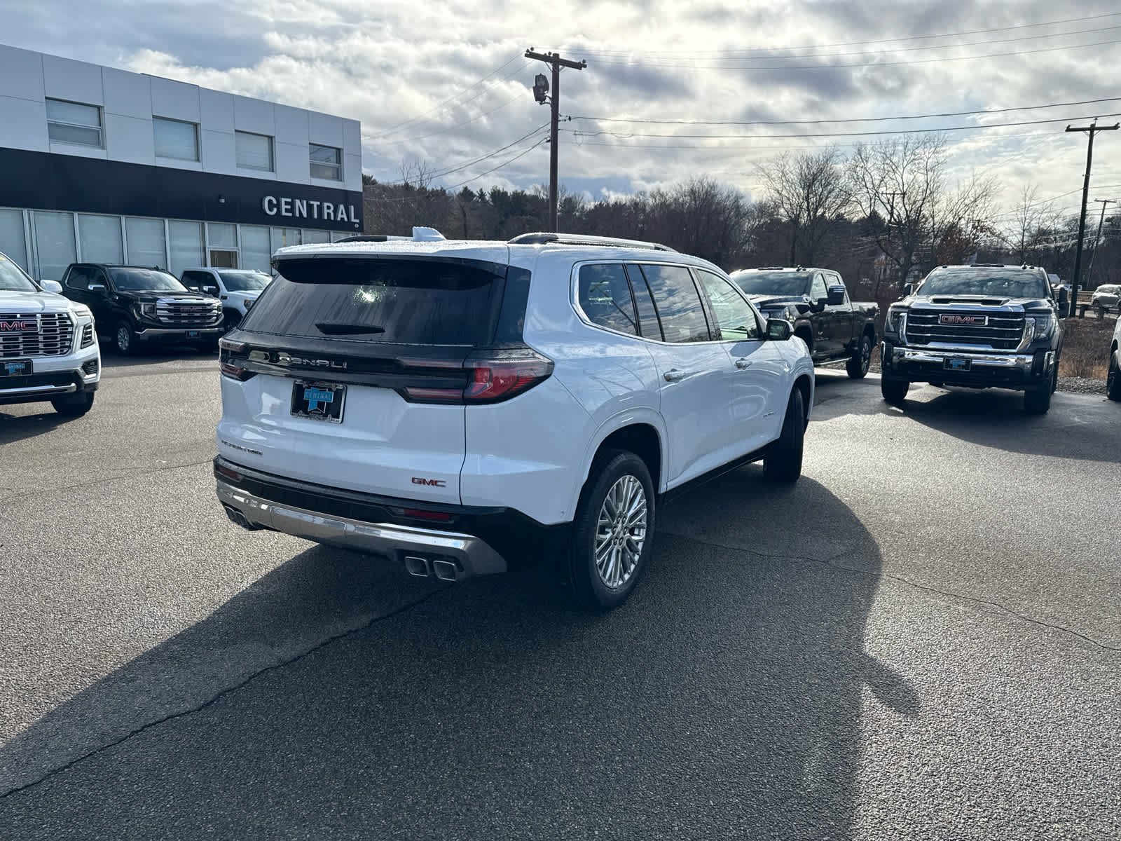 New 2026 GMC Acadia Denali w/ Super Cruise Package AWD/4WD image 7