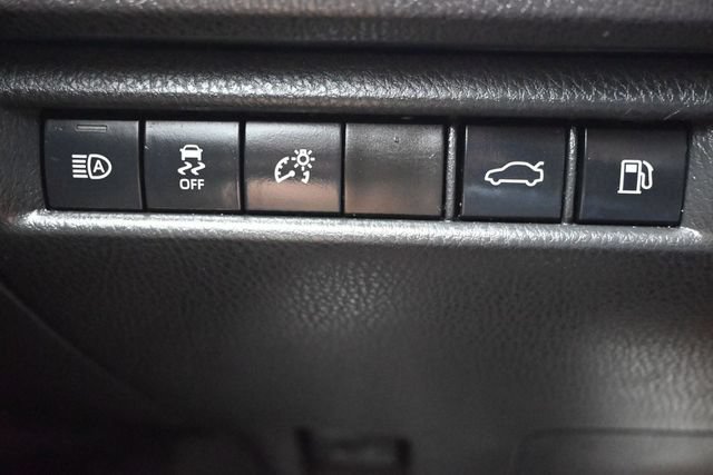 Used 2025 Toyota Camry LE FWD image 26