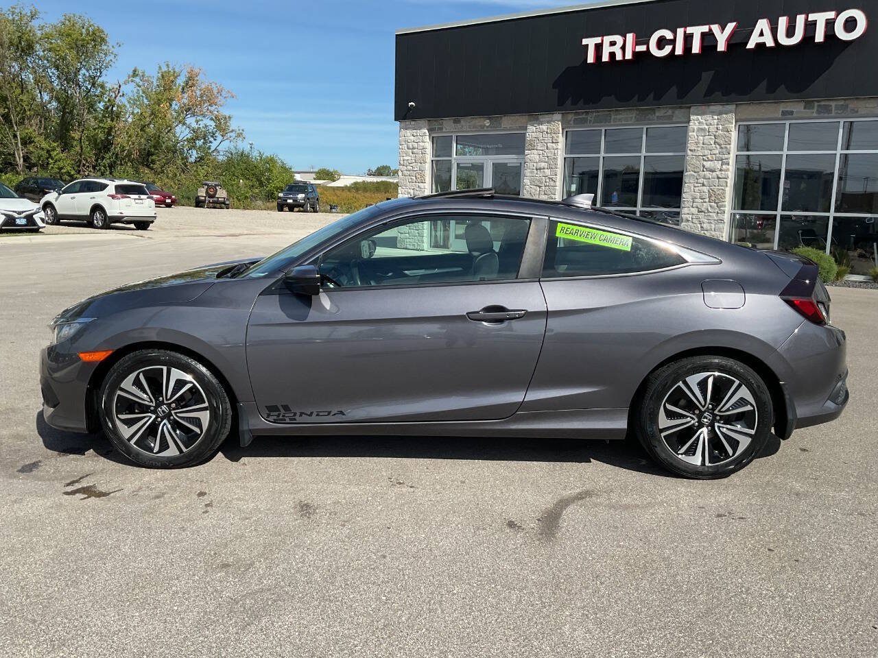 Used 2017 Honda Civic EX-T image 3