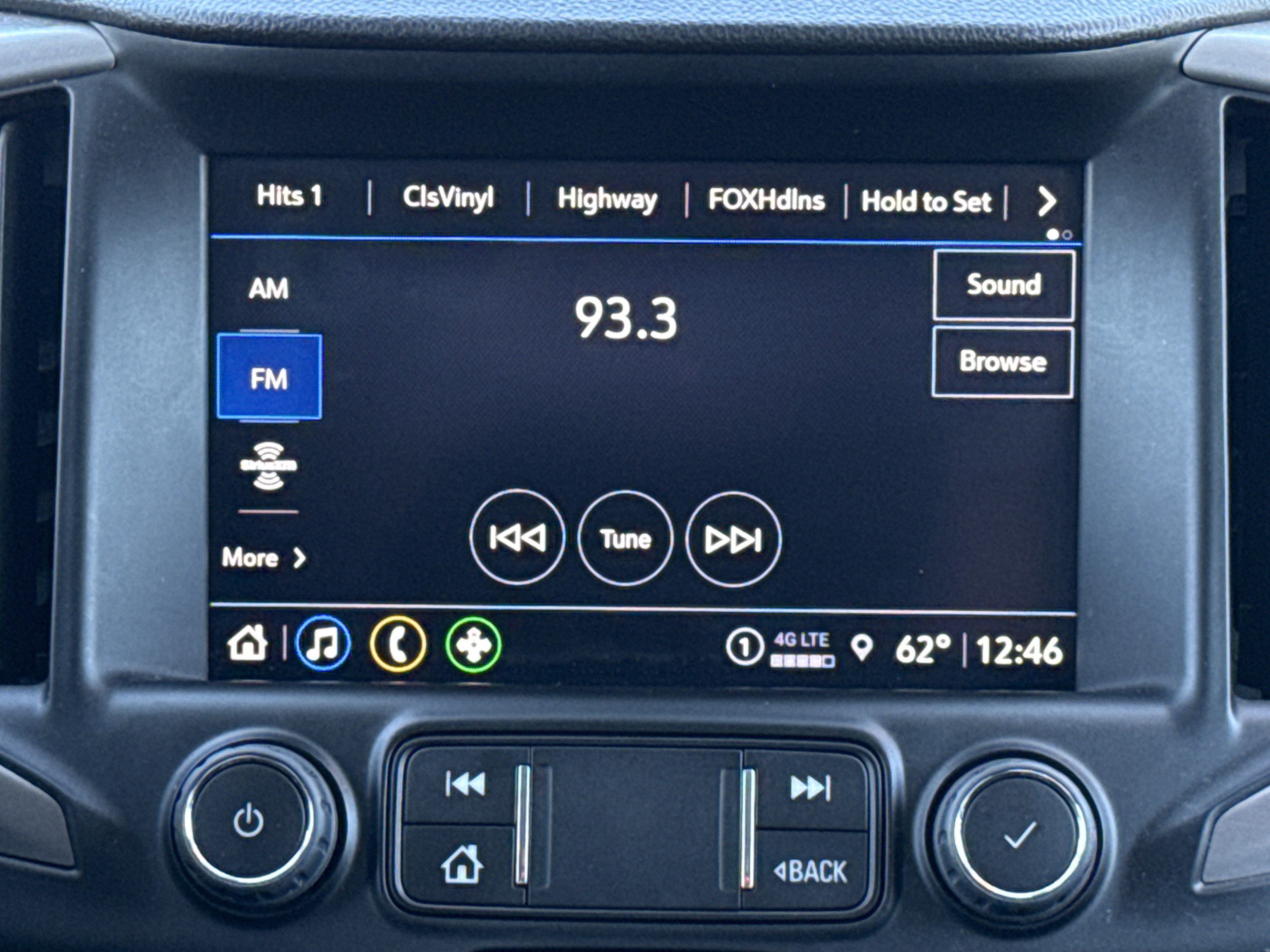 Used 2023 GMC Terrain AT4 image 30