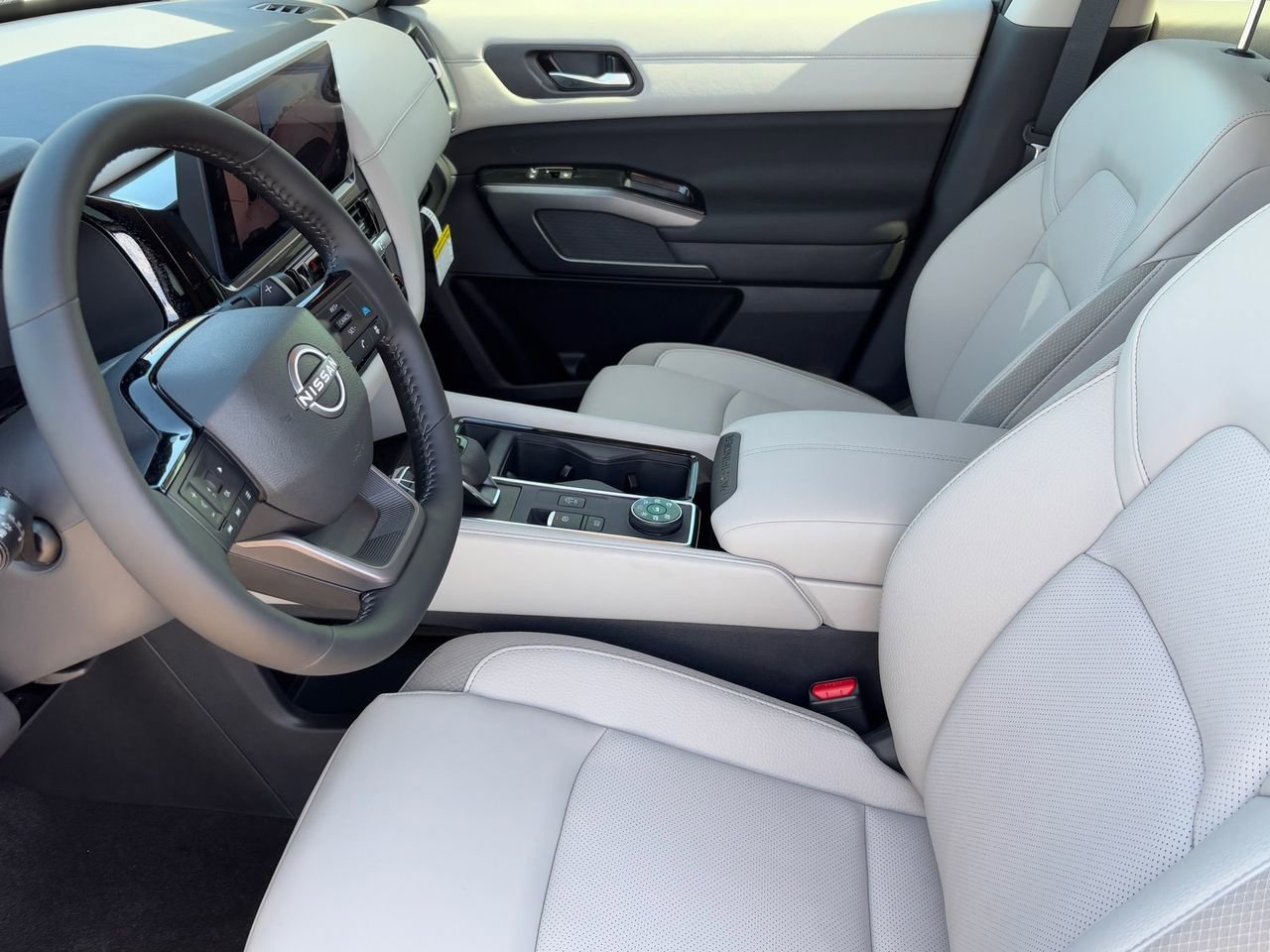 New 2026 Nissan Pathfinder SL AWD/4WD image 19