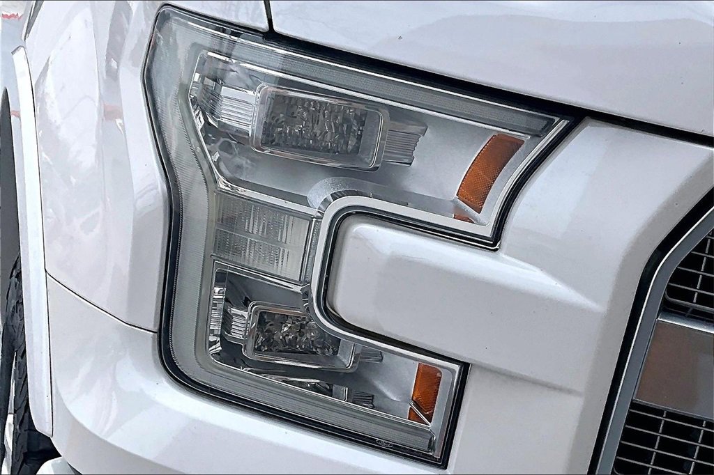 Used 2016 Ford F150 Platinum w/ Equipment Group 701A Luxury image 28