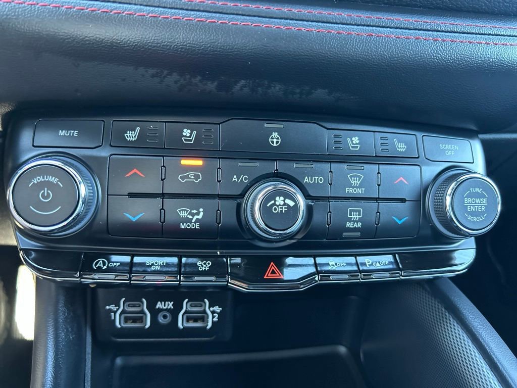 Used 2024 Dodge Durango GT image 25