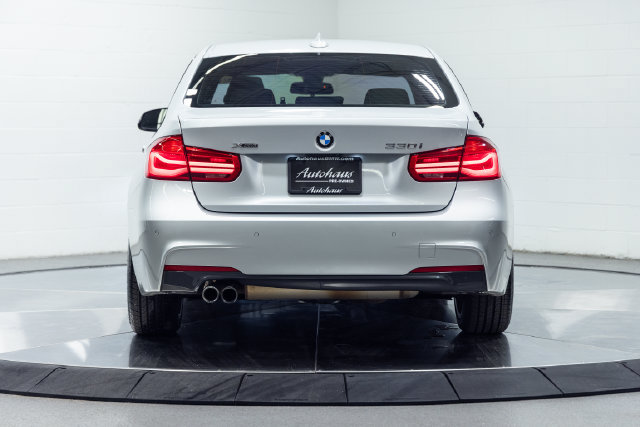 Used 2017 BMW 330i xDrive Sedan AWD/4WD image 7