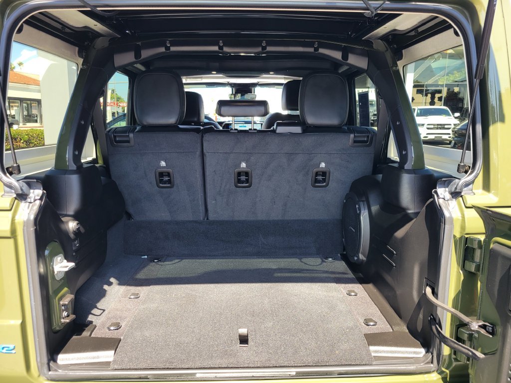 Used 2024 Jeep Wrangler High Altitude AWD/4WD image 20