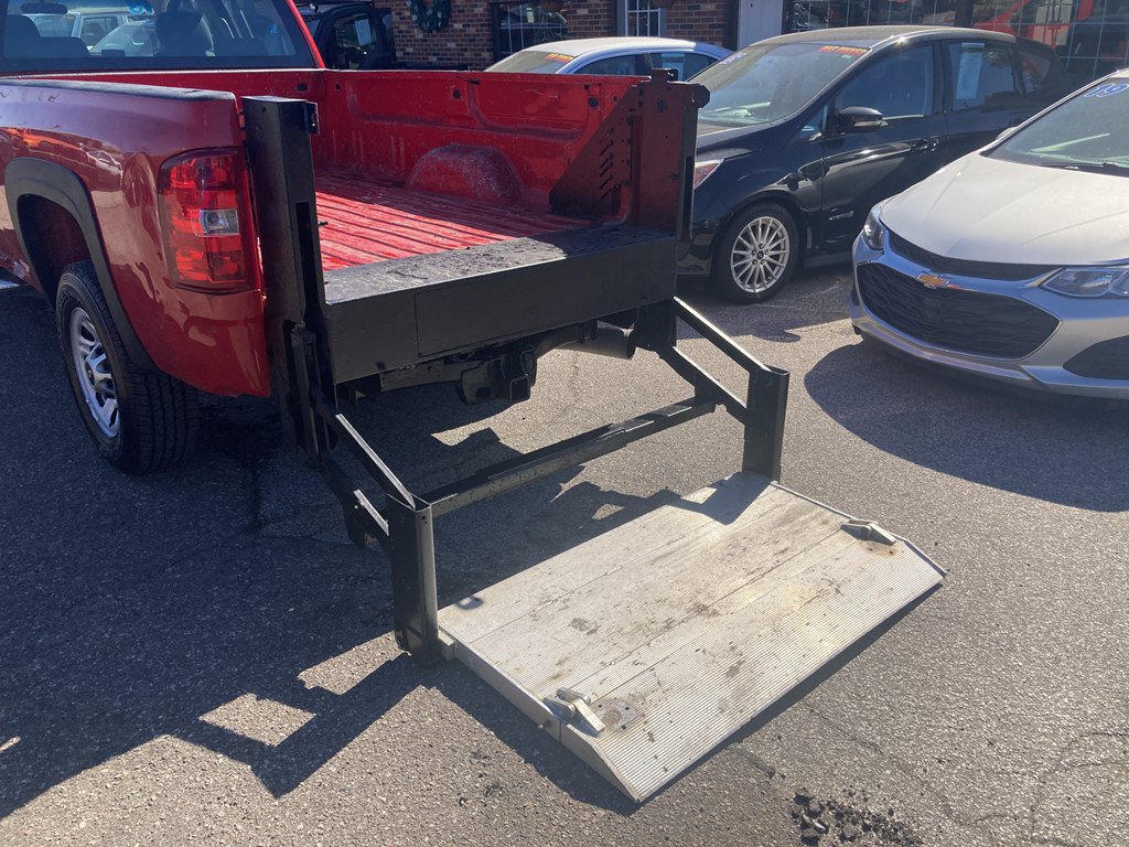Used 2013 Chevrolet Silverado 3500 W/T RWD image 7