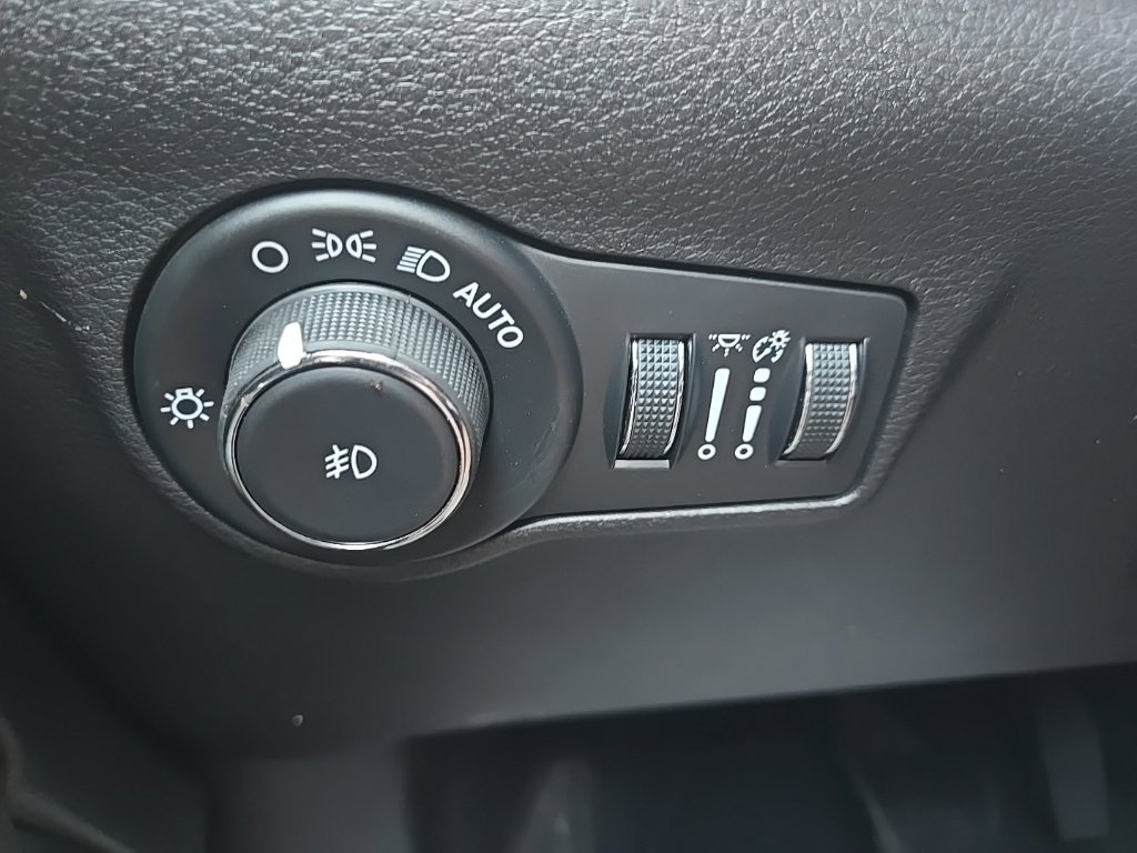 Used 2024 Jeep Compass Limited w/ High Altitude Package AWD/4WD image 46