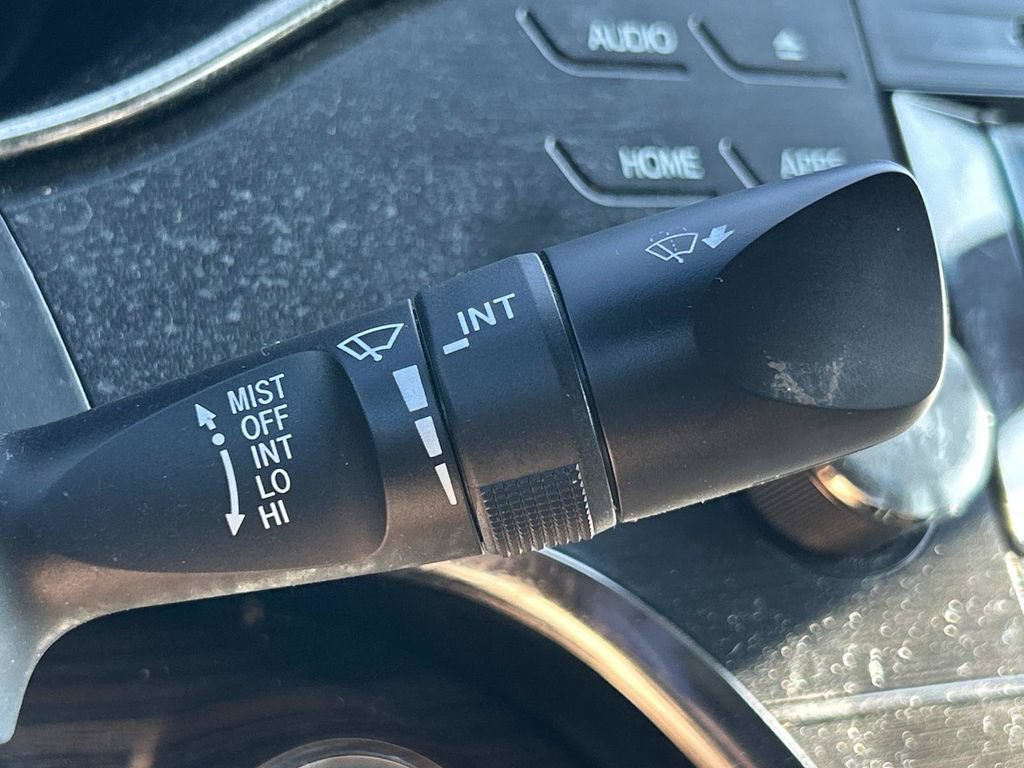 Used 2015 Toyota Avalon XLE FWD image 30