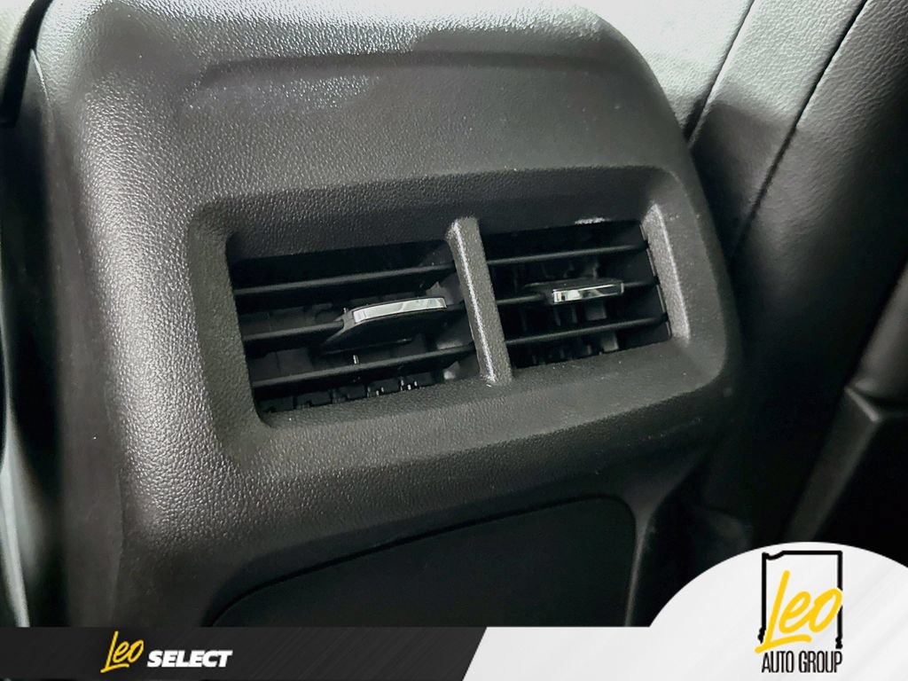 Used 2024 GMC Terrain AT4 w/ Tech Package AWD/4WD image 28