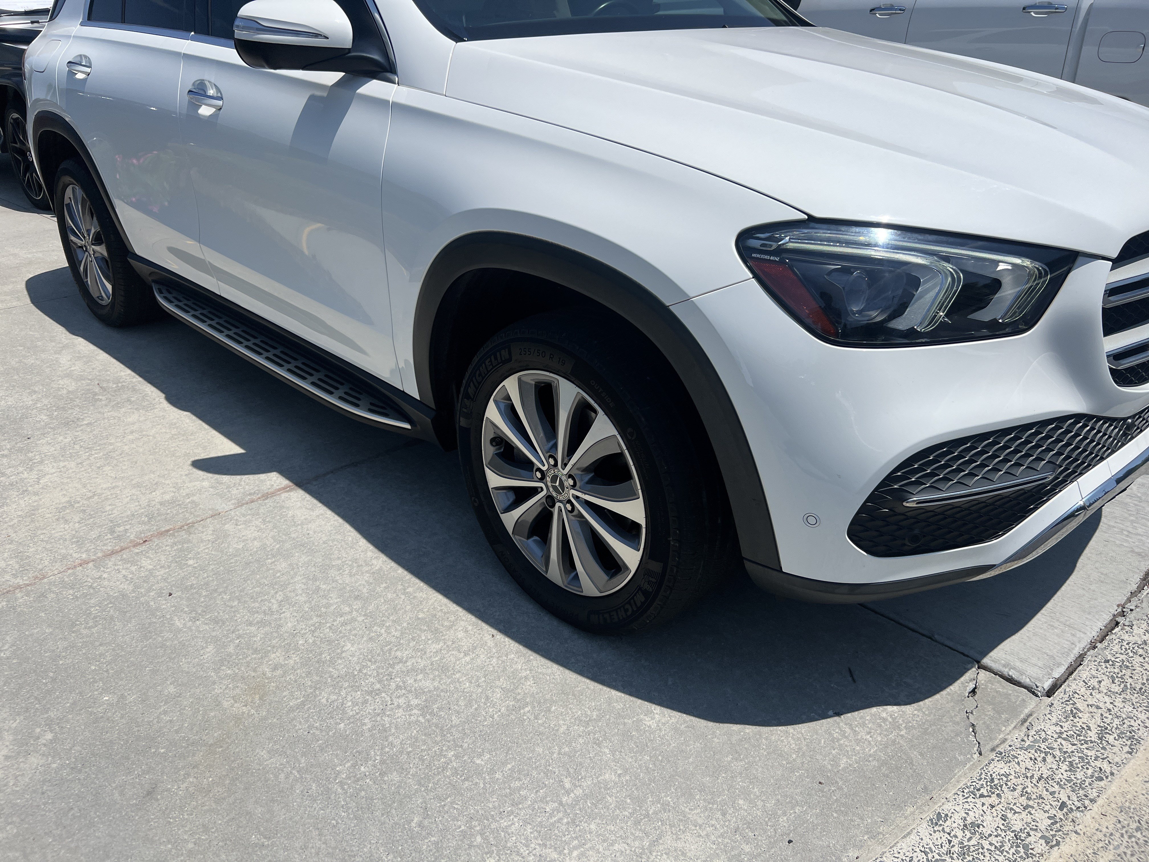 Certified 2023 Mercedes-Benz GLE 350 4MATIC w/ Premium Package image 13