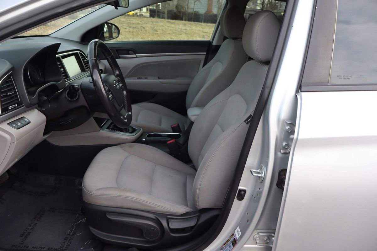 Used 2017 Hyundai Elantra ECO w/ Cargo Package image 19