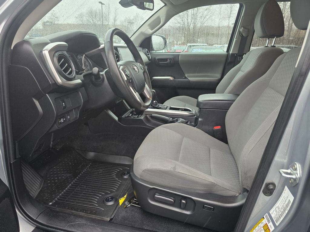 Certified 2023 Toyota Tacoma SR5 AWD/4WD image 16