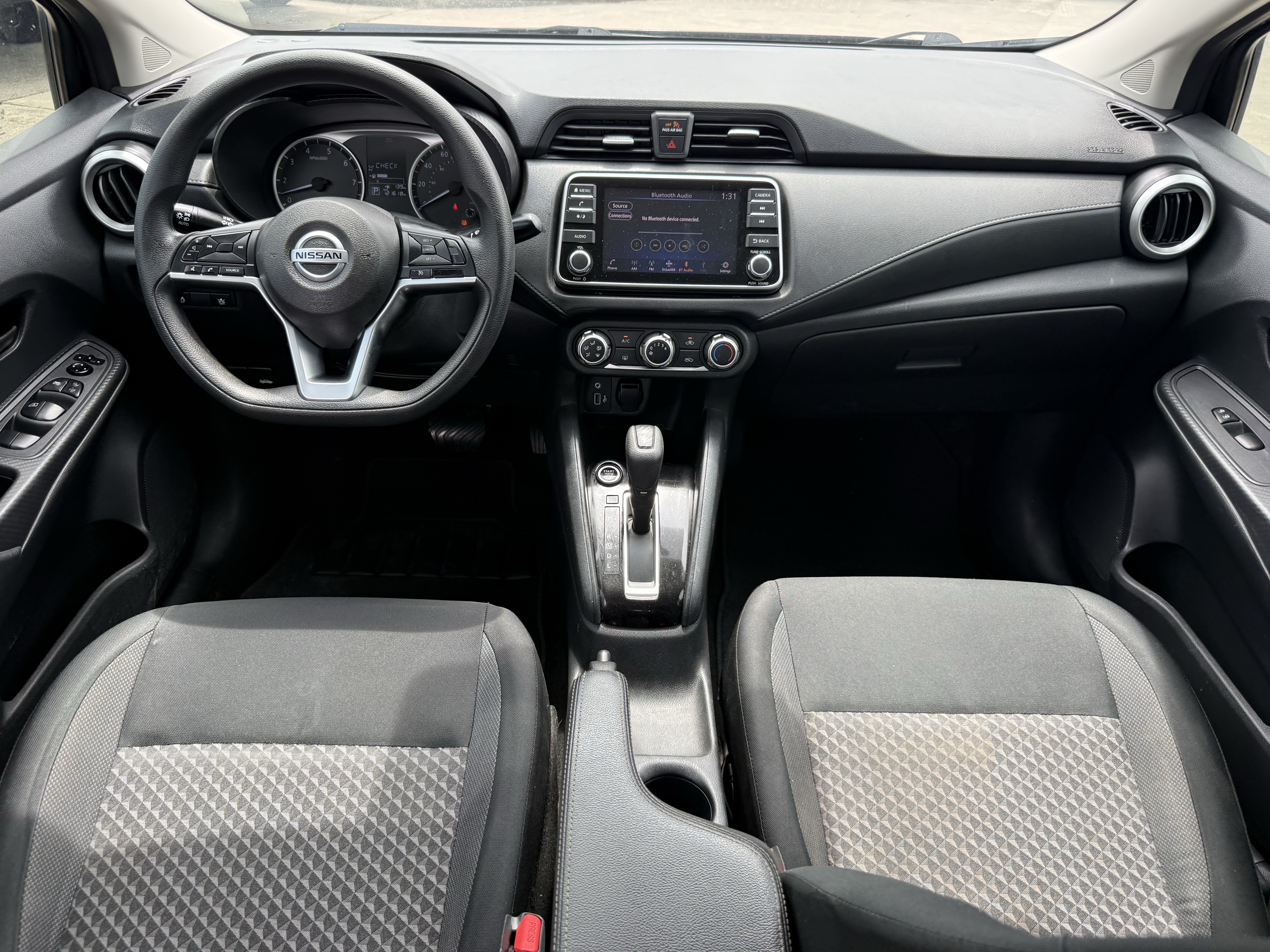 Used 2020 Nissan Versa S FWD image 12