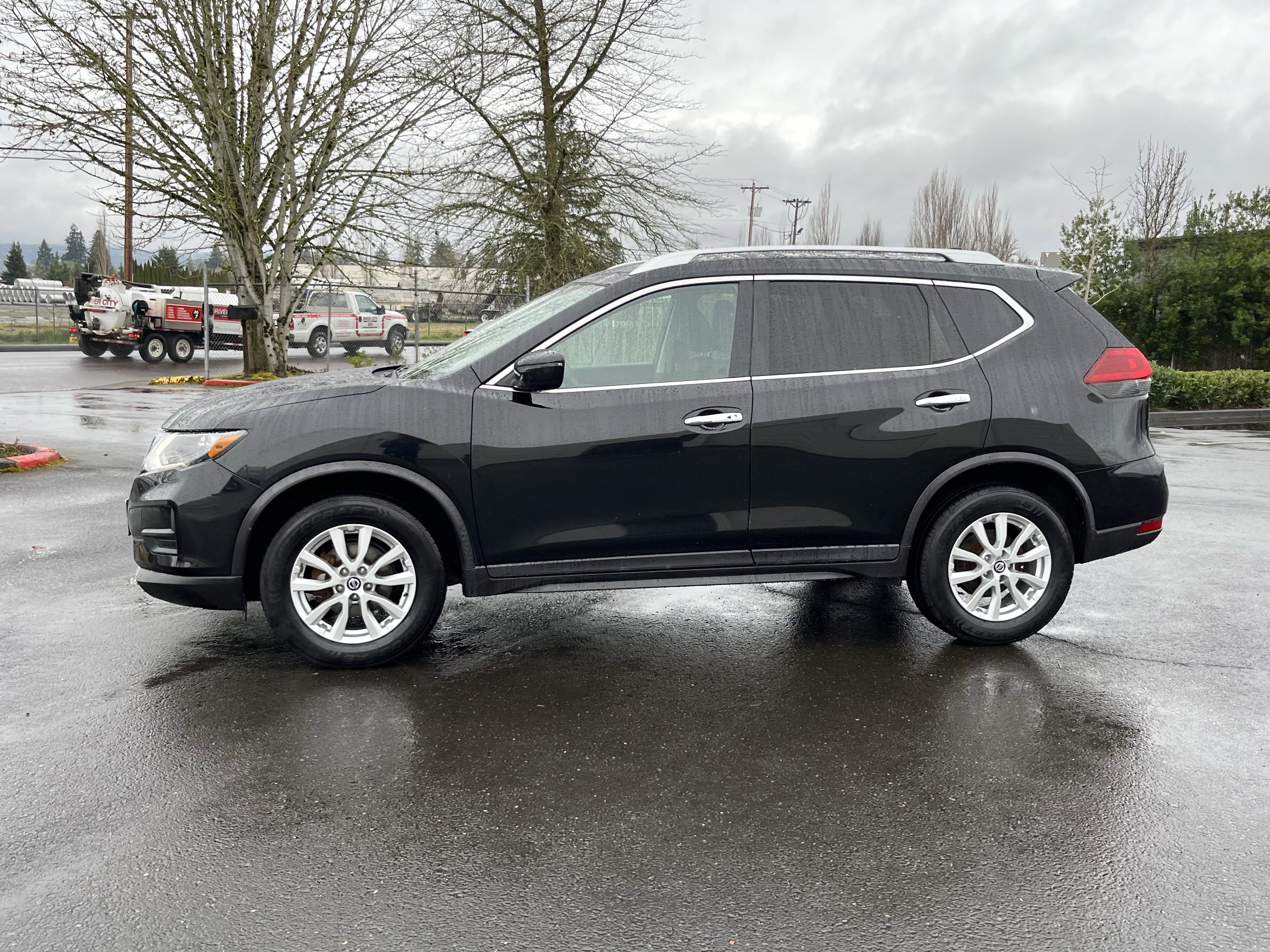 Used 2018 Nissan Rogue SV video 2