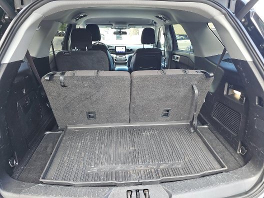 Used 2020 Ford Explorer XLT w/ Comfort Package image 10