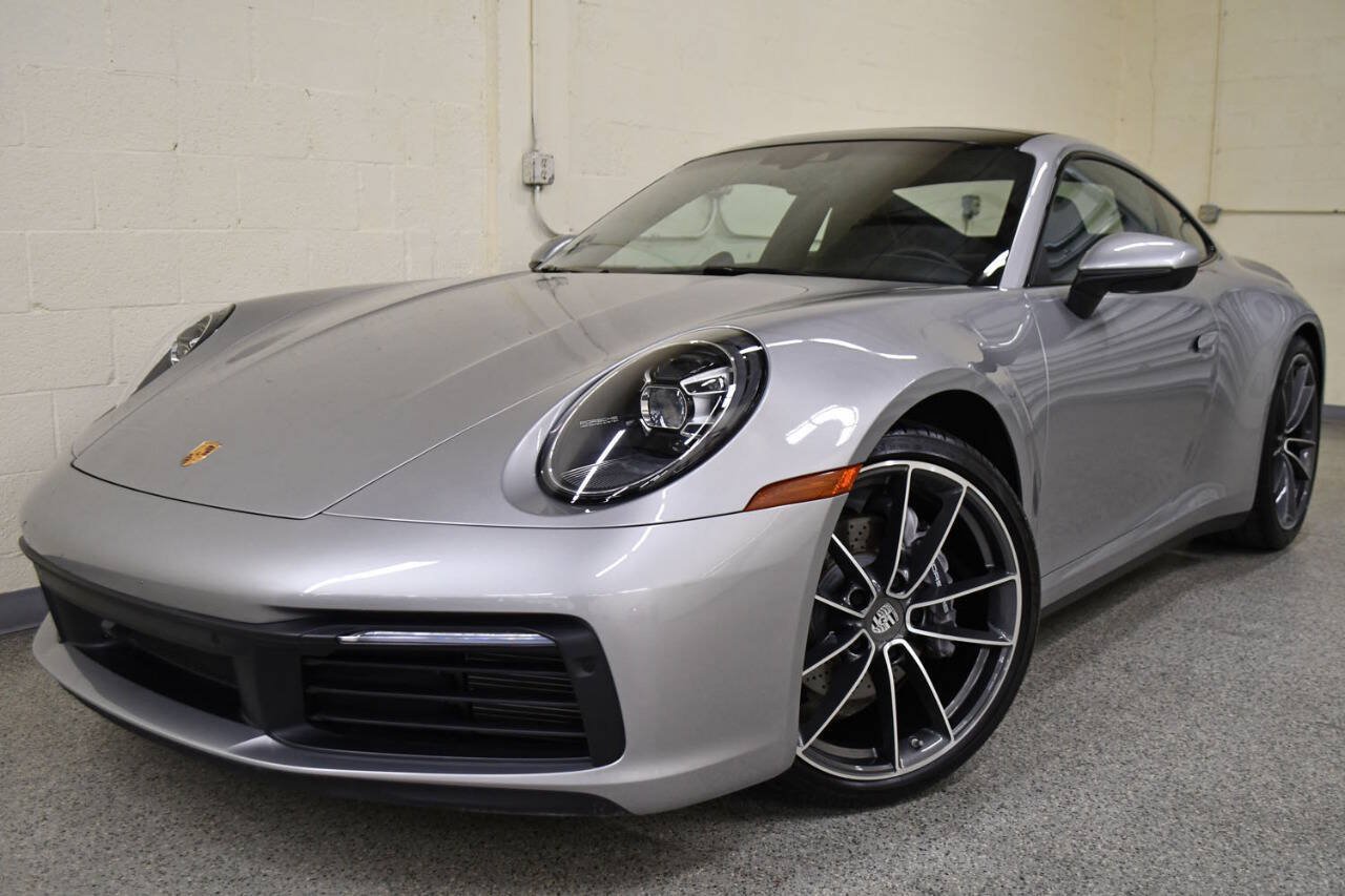 Used 2022 Porsche 911 Carrera w/ Premium Package RWD image 1