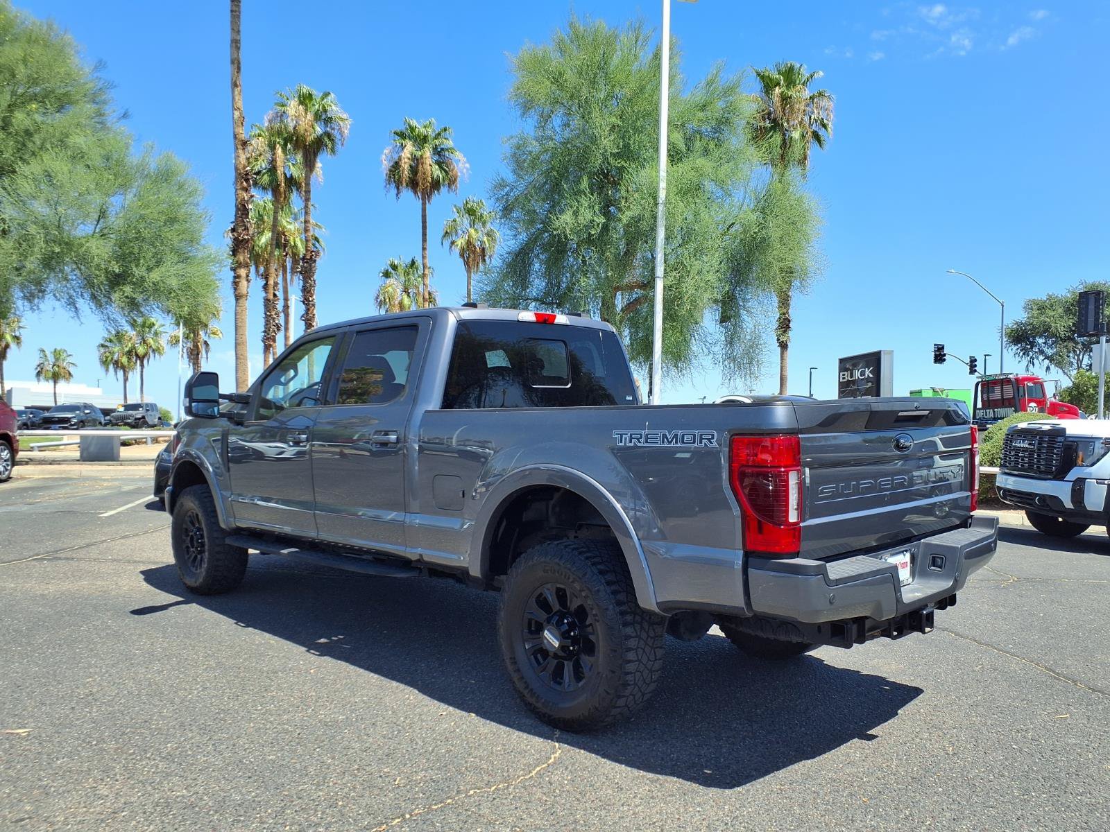 Used 2022 Ford F250 Lariat w/ Tremor Off-Road Package AWD/4WD image 9