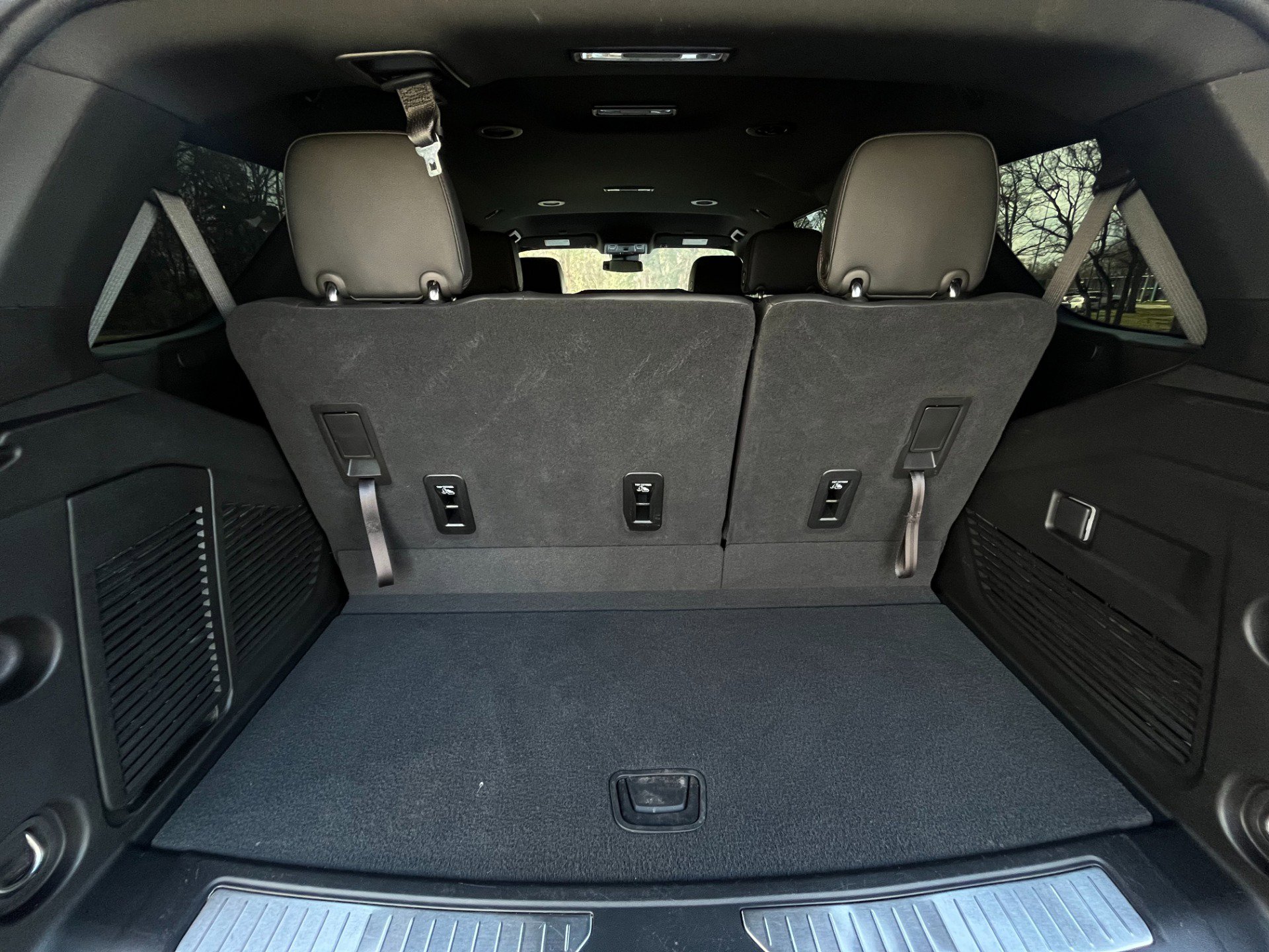 Used 2023 Chevrolet Tahoe RST AWD/4WD image 30