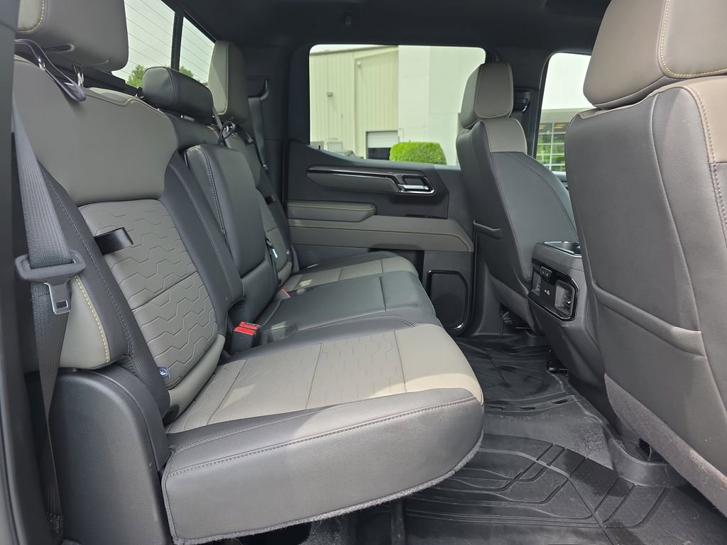 Used 2024 Chevrolet Silverado 1500 ZR2 AWD/4WD image 14