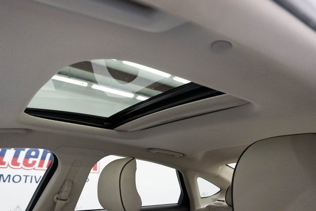 Used 2018 Ford Fusion Energi Platinum image 4