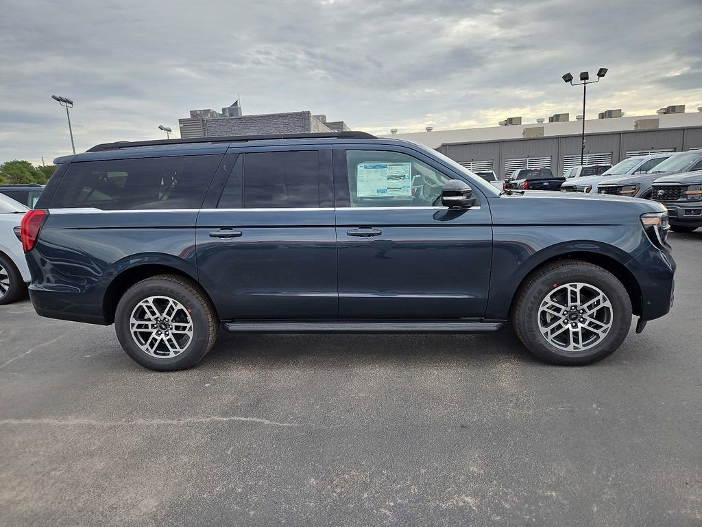 New 2025 Ford Expedition Max Active image 14